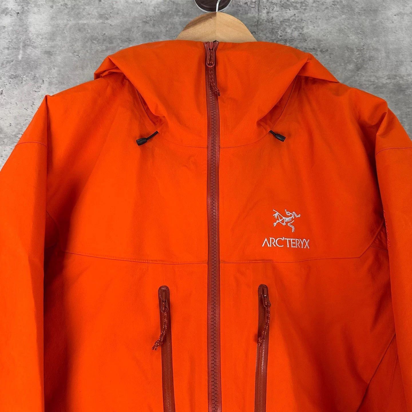 Arc'teryx Orange Hooded Raincoat - Size L Size US L / EU 52-54 / 3 - 4 Thumbnail