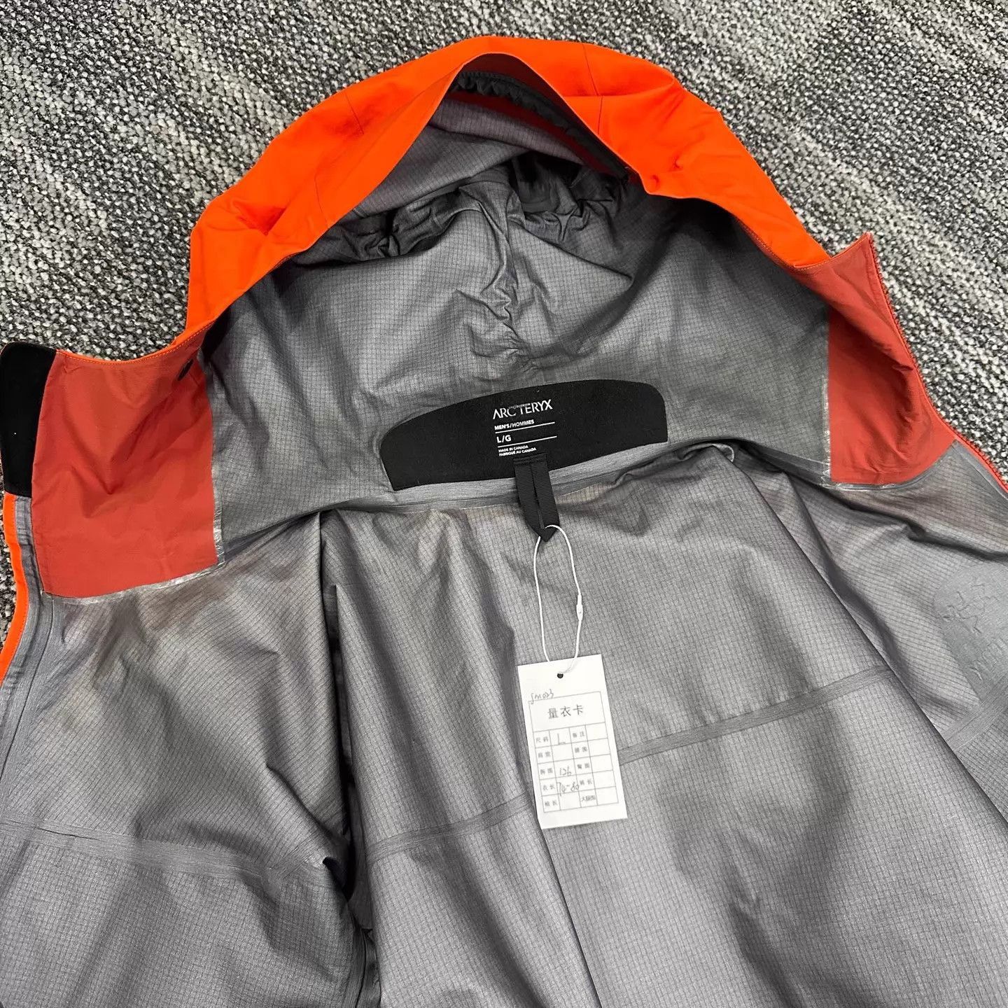 Arc'teryx Orange Hooded Raincoat - Size L Size US L / EU 52-54 / 3 - 8 Thumbnail