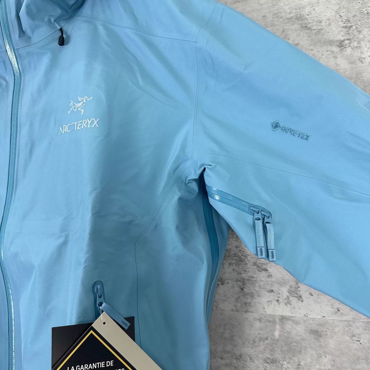 Arc'teryx Blue XL Hooded Raincoat Size US XL / EU 56 / 4 - 5 Thumbnail