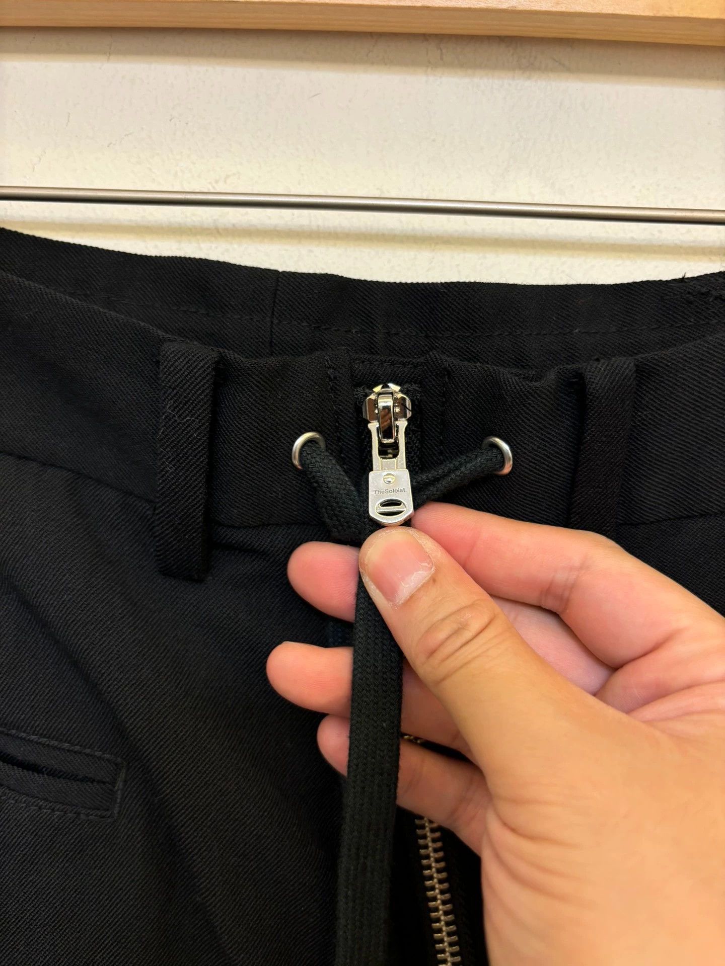Takahiromiyashita The Soloist. Black Cropped Pants with Side Zipper Detail Size US 32 / EU 48 - 2 Thumbnail