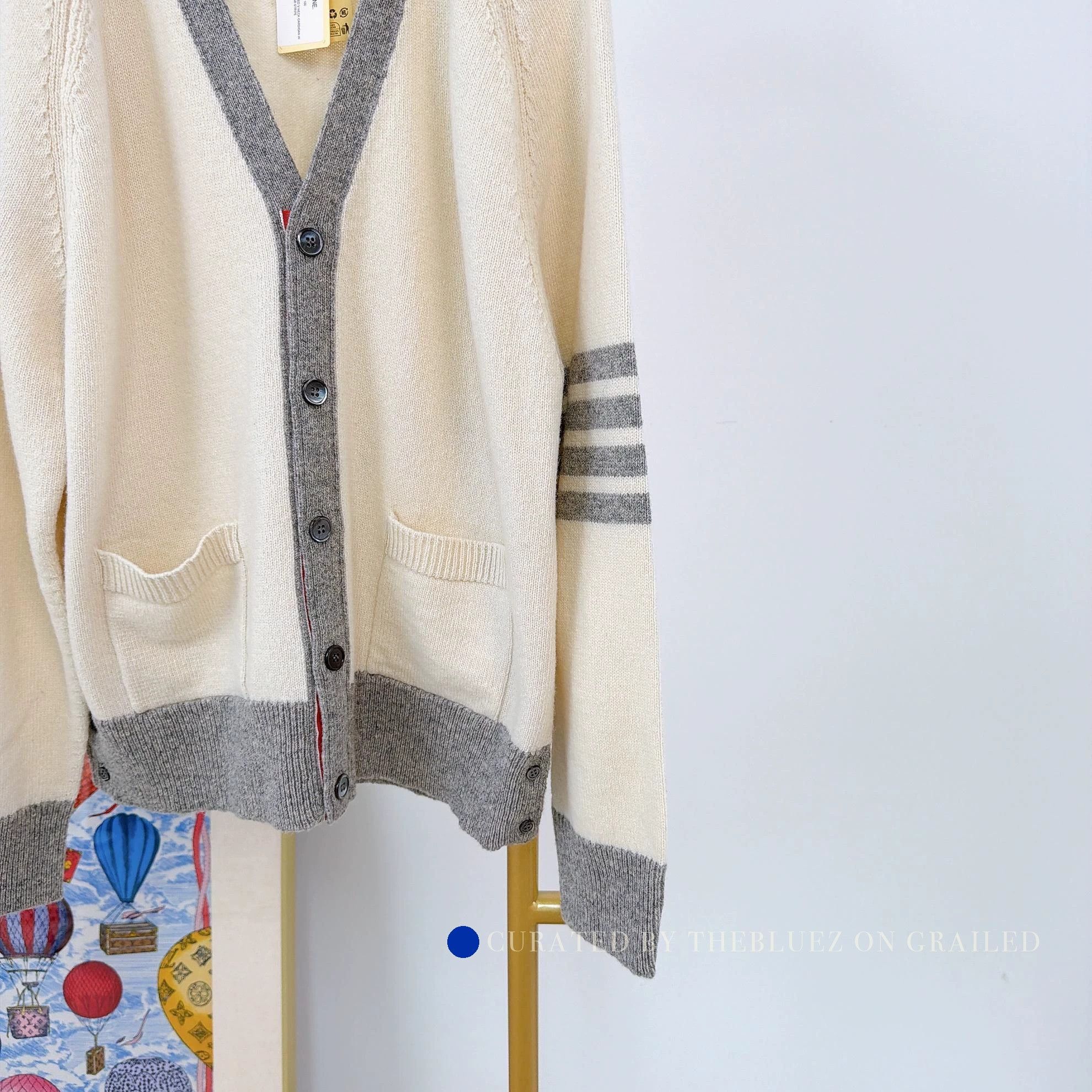 Thom Browne Beige V-Neck Cardigan with Striped Sleeves Size L Size US L / EU 52-54 / 3 - 5 Thumbnail
