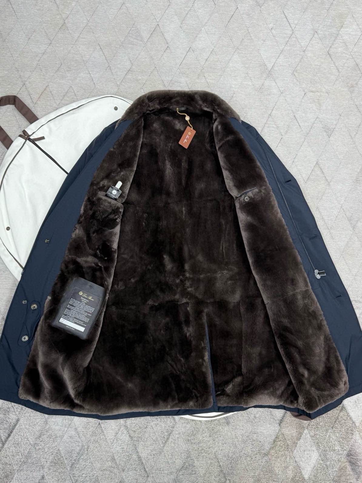 Loro Piana Blue Fur Collar Long Coat - Size M Size US M / EU 48-50 / 2 - 6 Thumbnail