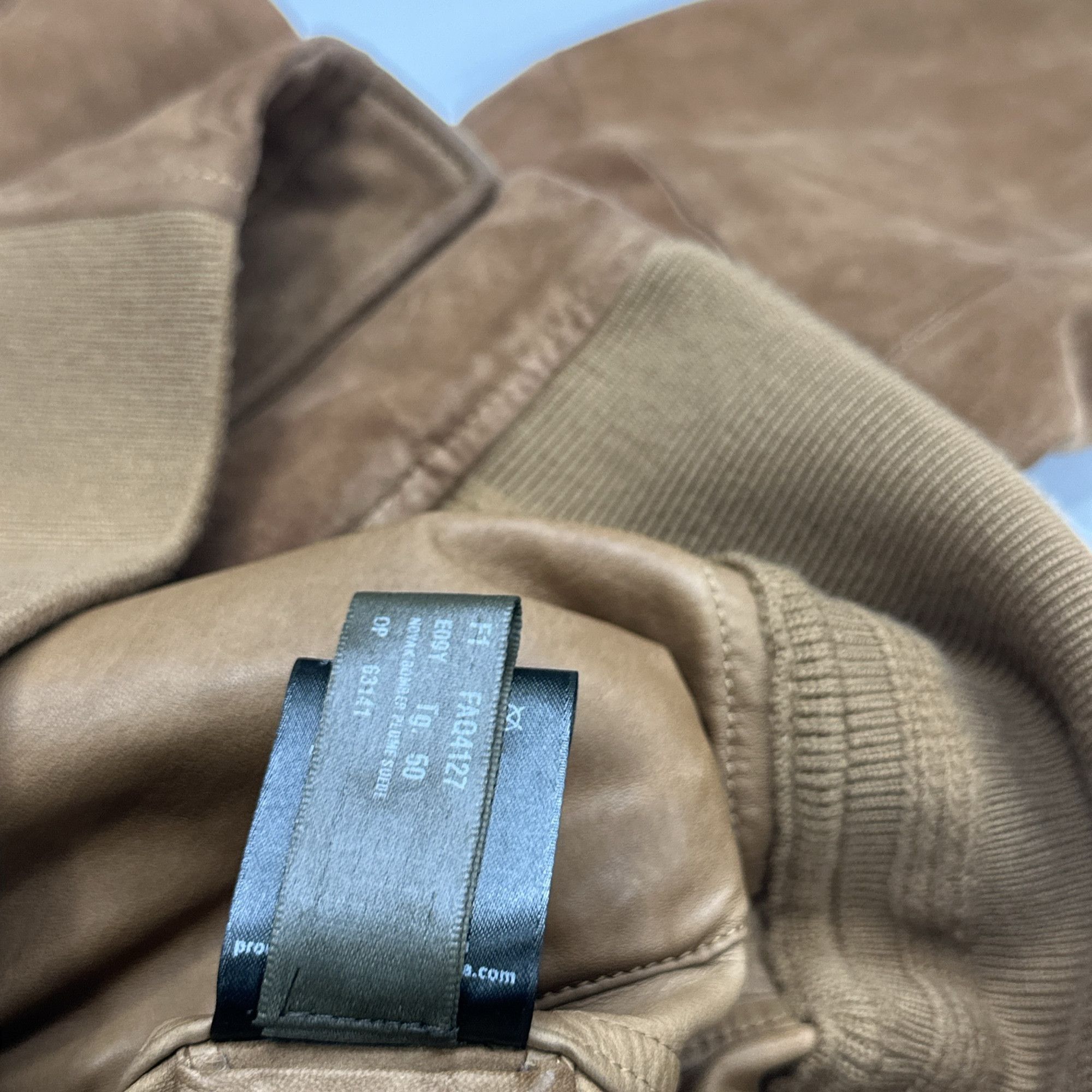 Loro Piana Brown Suede Bomber Jacket Size M Size US M / EU 48-50 / 2 - 5 Thumbnail