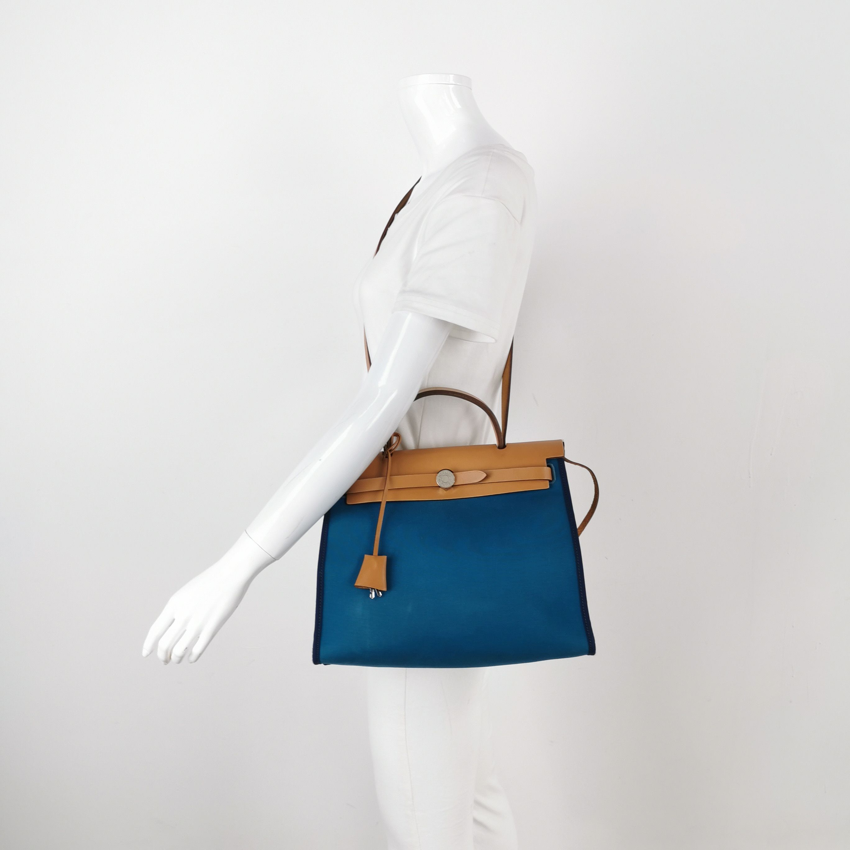 Hermes Hermes Women os Shoulder Bags Size ONE SIZE - 2 Thumbnail