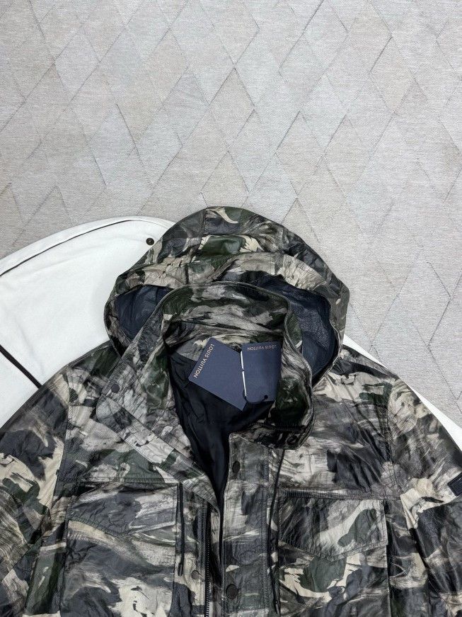 Louis Vuitton Louis Vuitton Camouflage Leather Jacket Size 46 Size US S / EU 44-46 / 1 - 6 Thumbnail