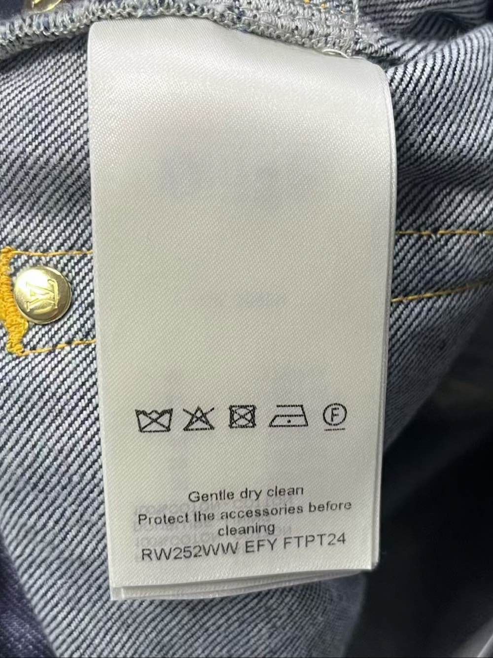 Louis Vuitton Louis Vuitton Monogram Cuff Jeans Size 32 Size 24" / US 00 / IT 34 - 4 Thumbnail