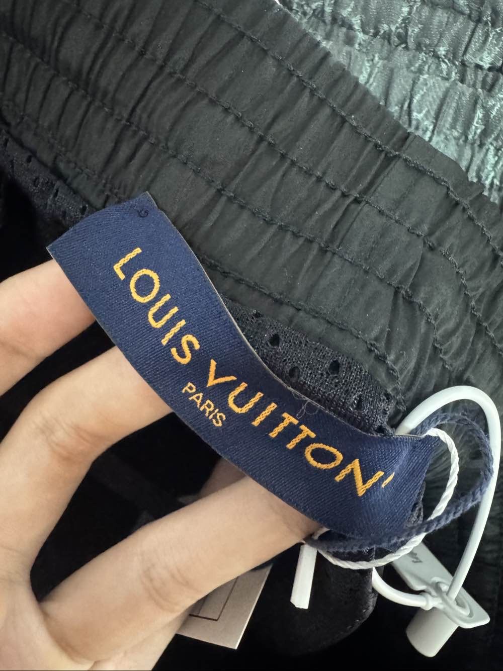 Louis Vuitton Louis Vuitton Tonal Monogram Shorts Size S Size US 30 / EU 46 - 3 Thumbnail