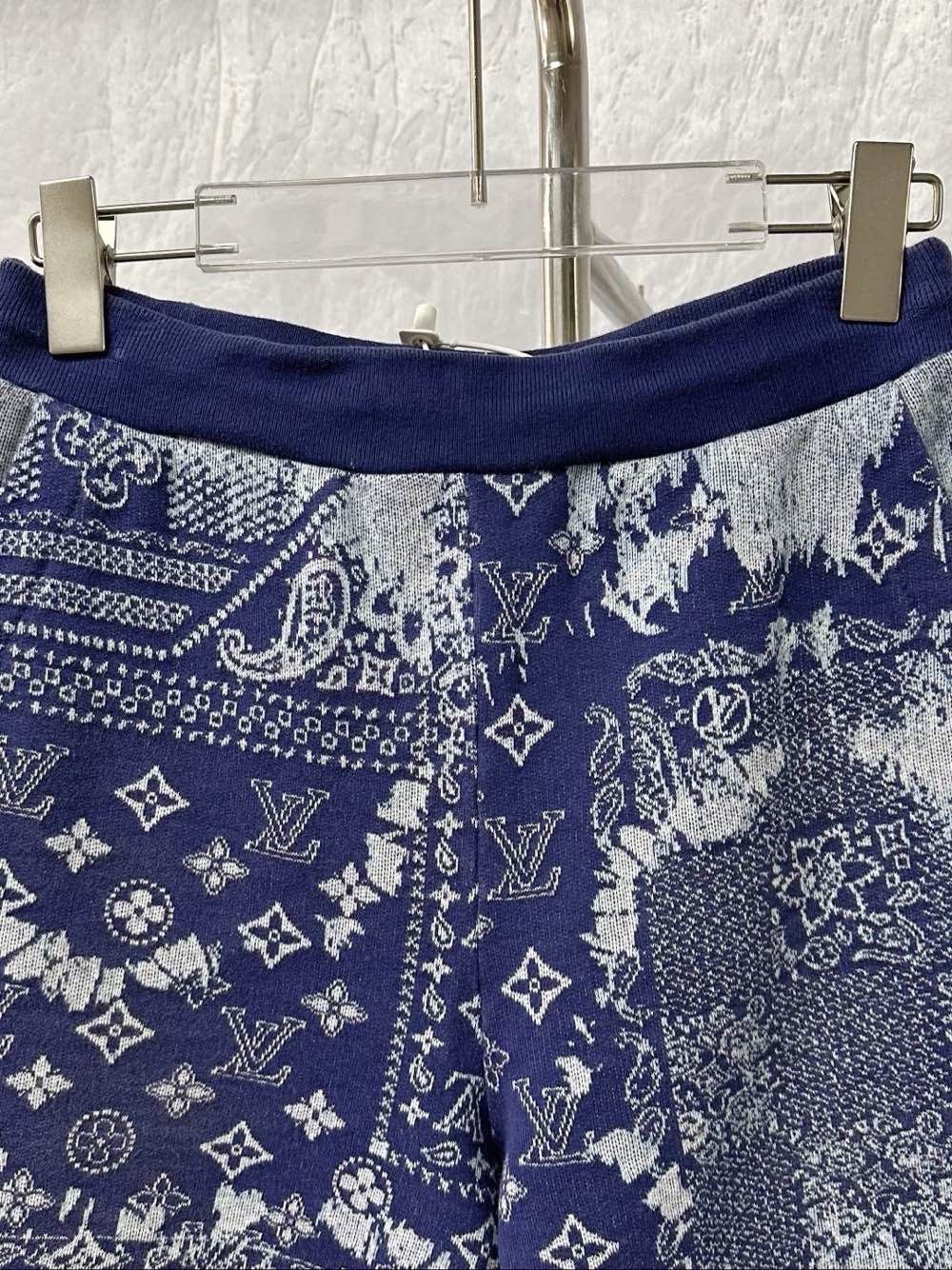 Louis Vuitton Louis Vuitton Monogram Paisley Shorts Size XS Size US 38 / EU 54 - 7 Thumbnail