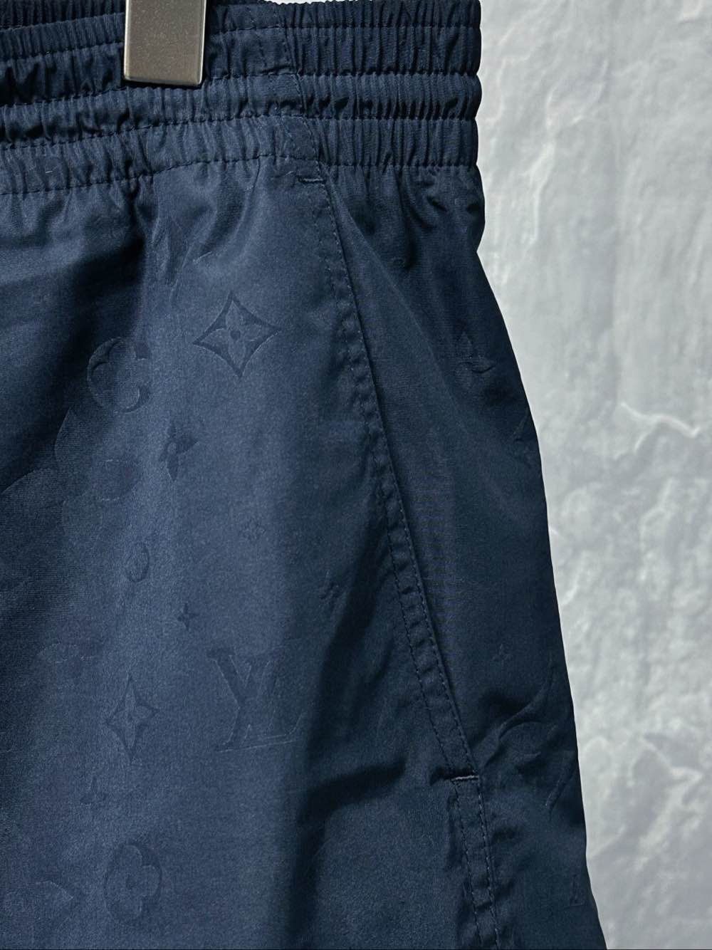 Louis Vuitton Louis Vuitton Monogram Shorts Size XL Size US 36 / EU 52 - 6 Thumbnail