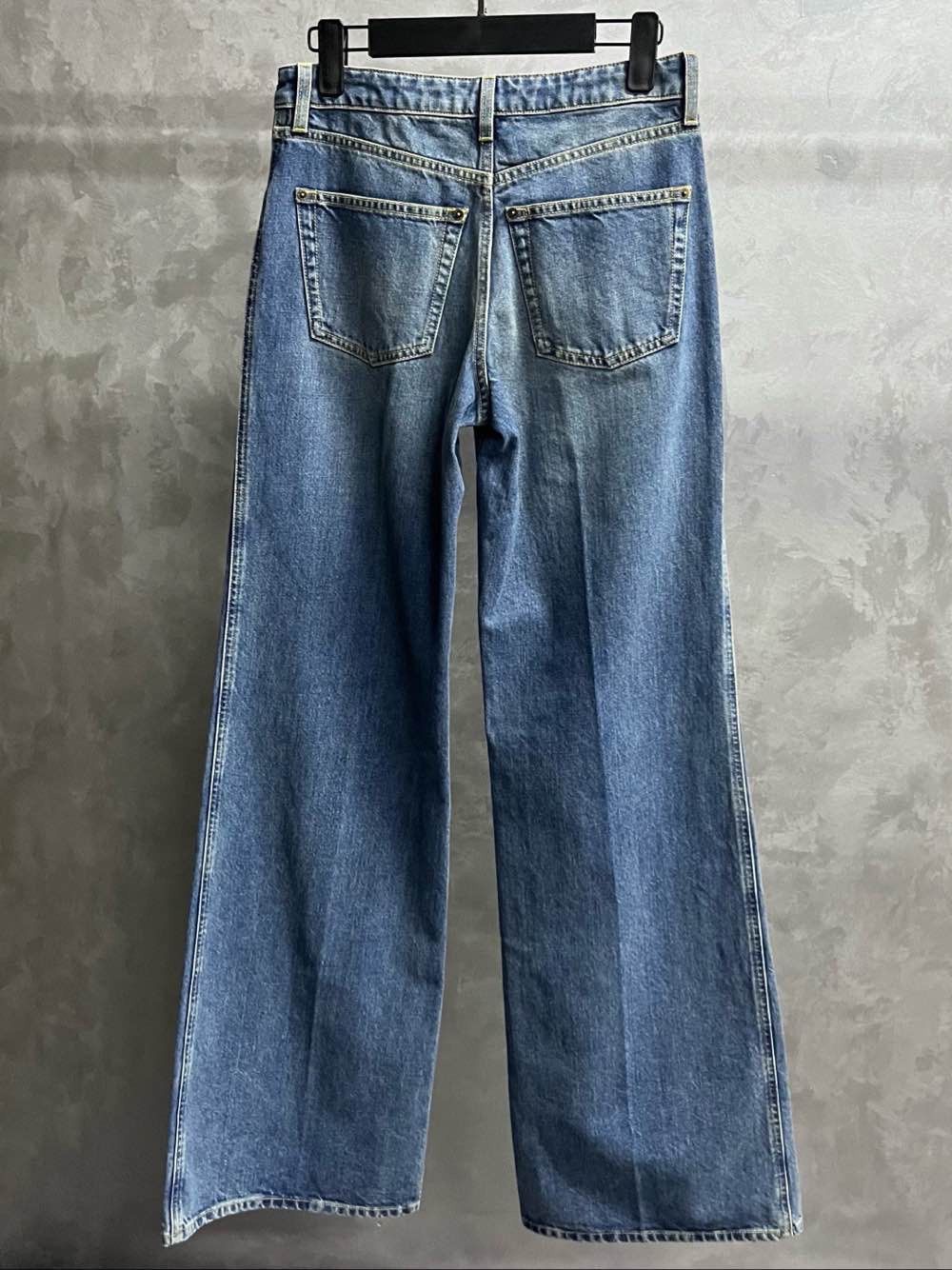 Louis Vuitton Louis Vuitton Monogram Patch Jeans Size 36 Size 26" / US 2 / IT 38 - 2 Thumbnail