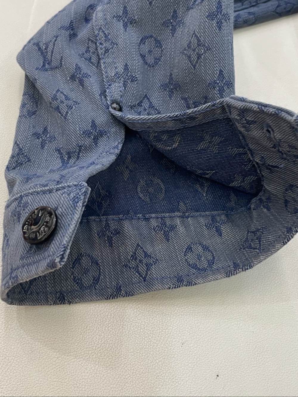 Louis Vuitton Louis Vuitton Monogram Denim Jacket Size 46 Size US S / EU 44-46 / 1 - 5 Thumbnail