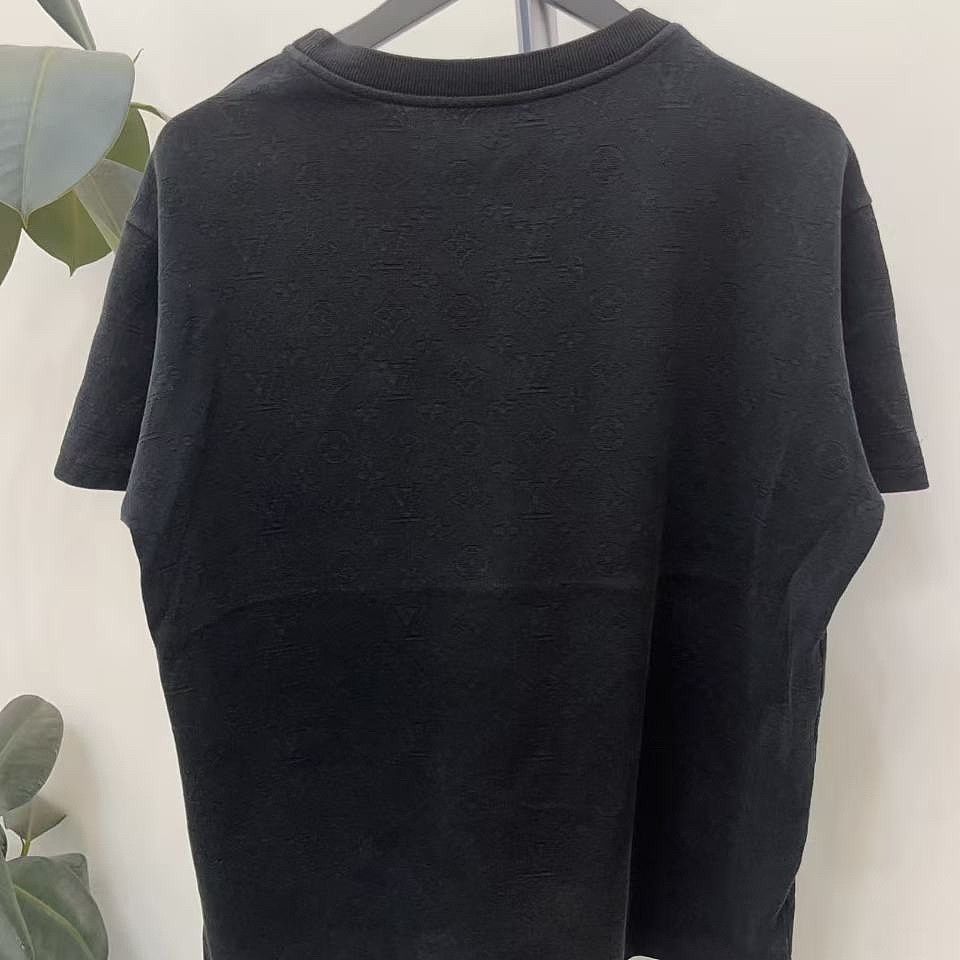 Louis Vuitton Louis Vuitton Monogram Pocket T-Shirt Black M Size US M / EU 48-50 / 2 - 2 Thumbnail