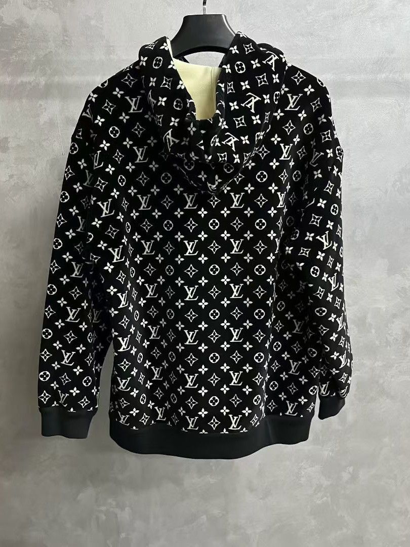 Louis Vuitton Louis Vuitton Monogram Hoodie Size XL Size XL / US 12-14 / IT 48-50 - 2 Thumbnail