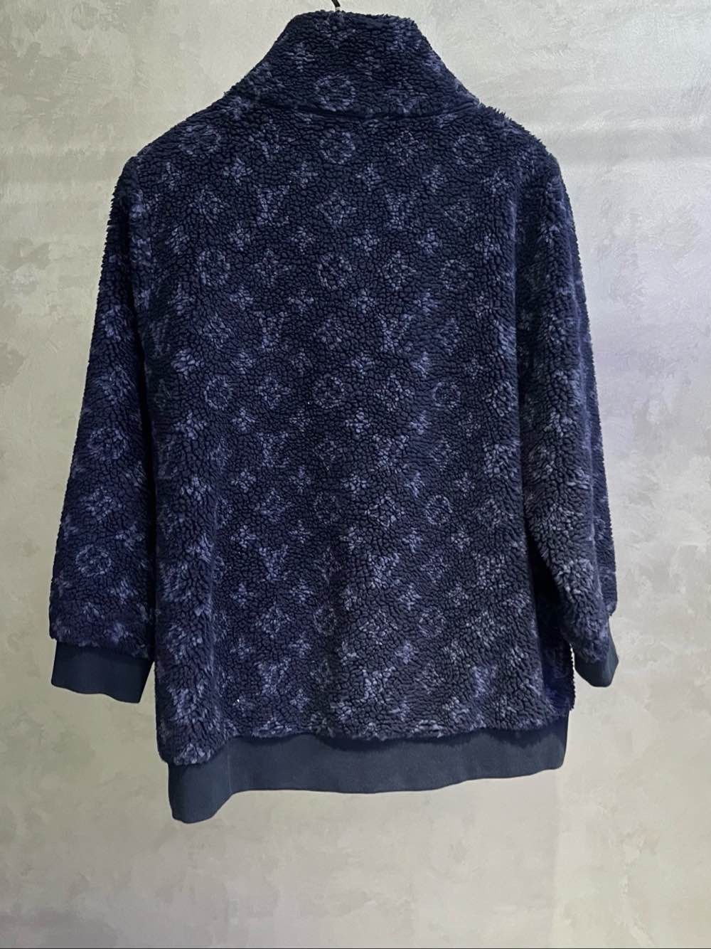 Louis Vuitton Louis Vuitton Monogram Fleece Jacket Size XL Size US XL / EU 56 / 4 - 2 Thumbnail