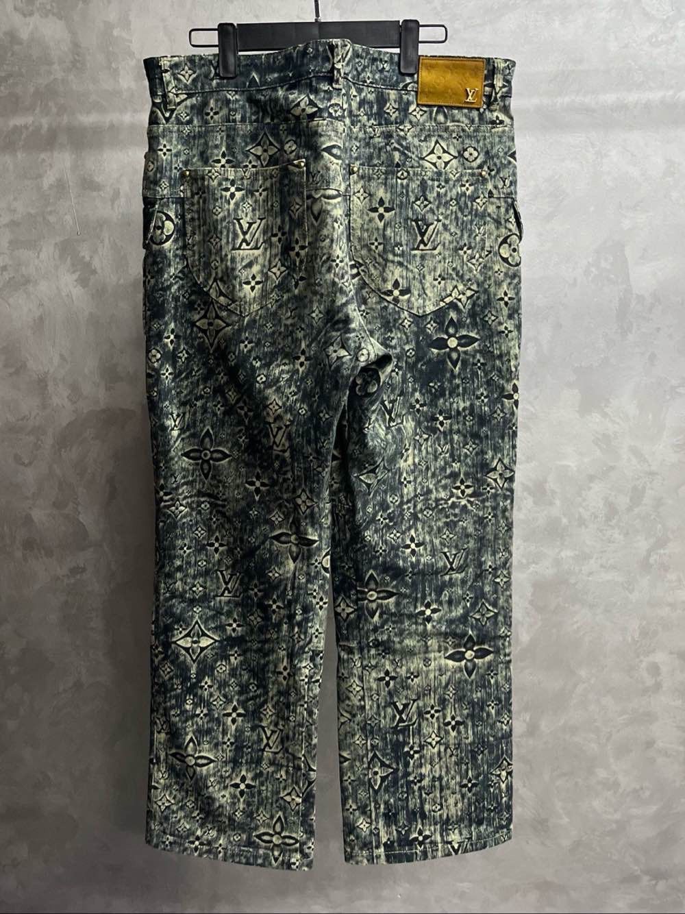 Louis Vuitton Louis Vuitton Monogram Denim Jeans US 32 Size US 32 / EU 48 - 2 Thumbnail