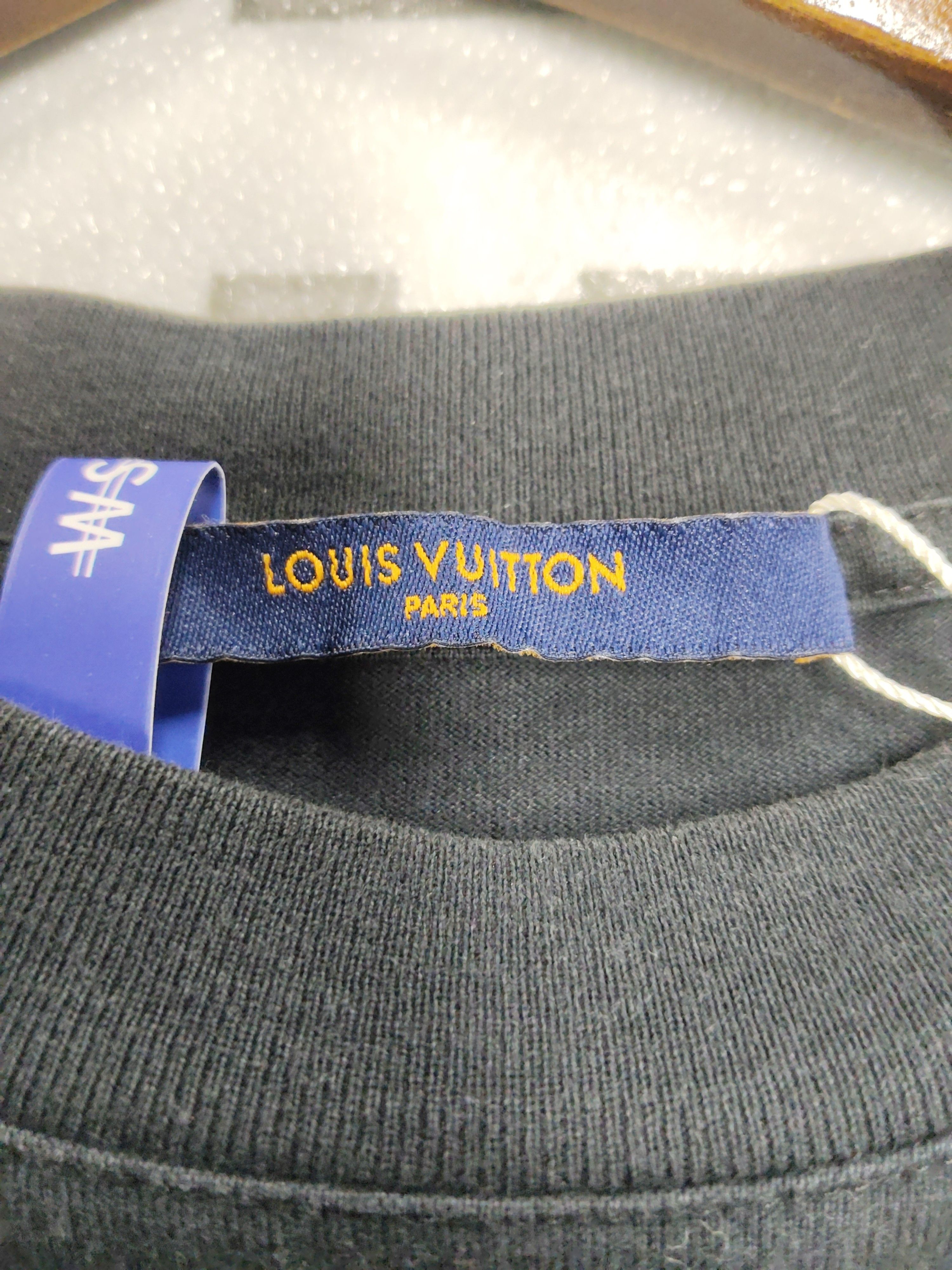 Louis Vuitton Louis Vuitton 2054 Logo Short Sleeve T-Shirt Size S Size US S / EU 44-46 / 1 - 3 Thumbnail