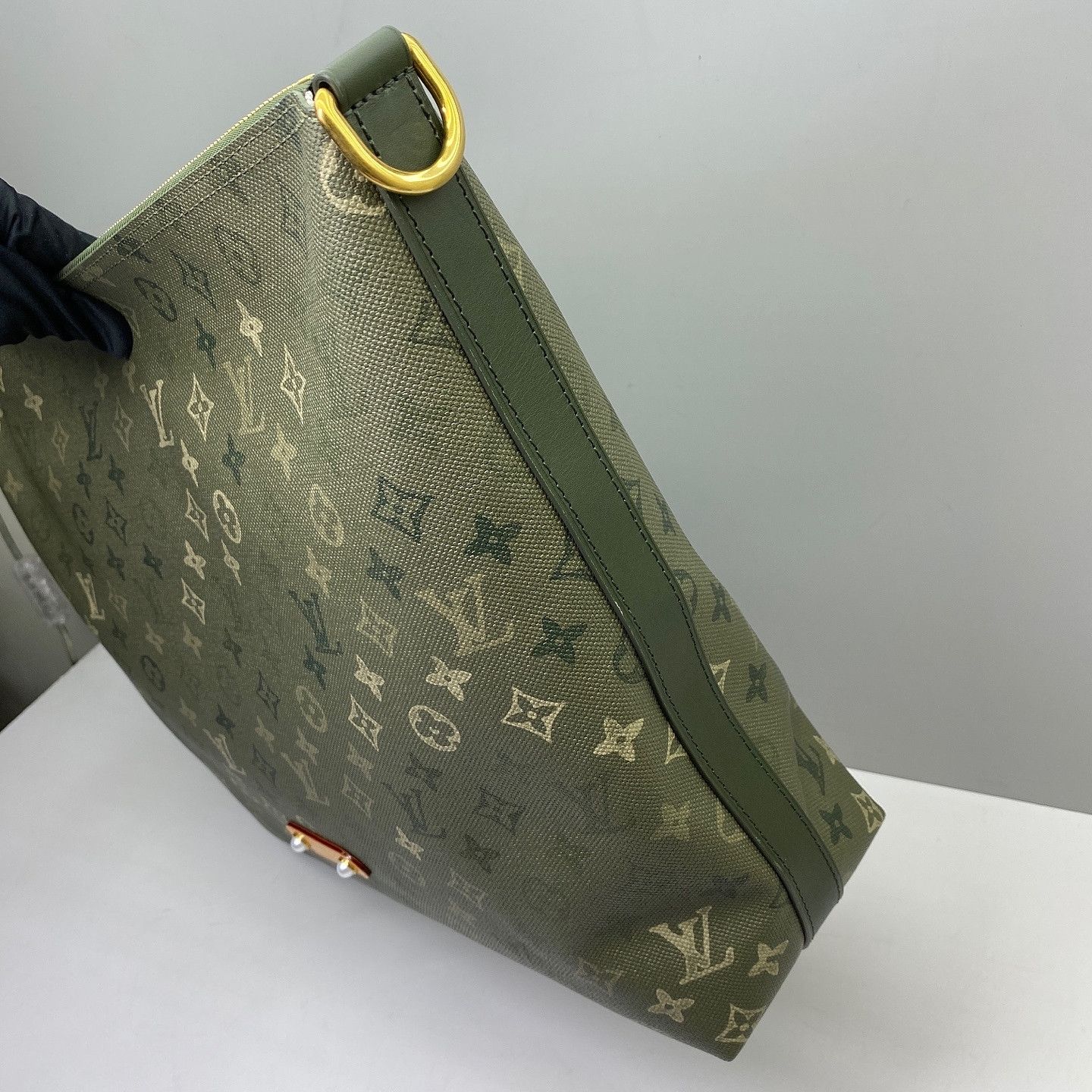 Louis Vuitton Louis Vuitton Monogram Vagabond Hobo Bag One Size Size ONE SIZE - 4 Thumbnail