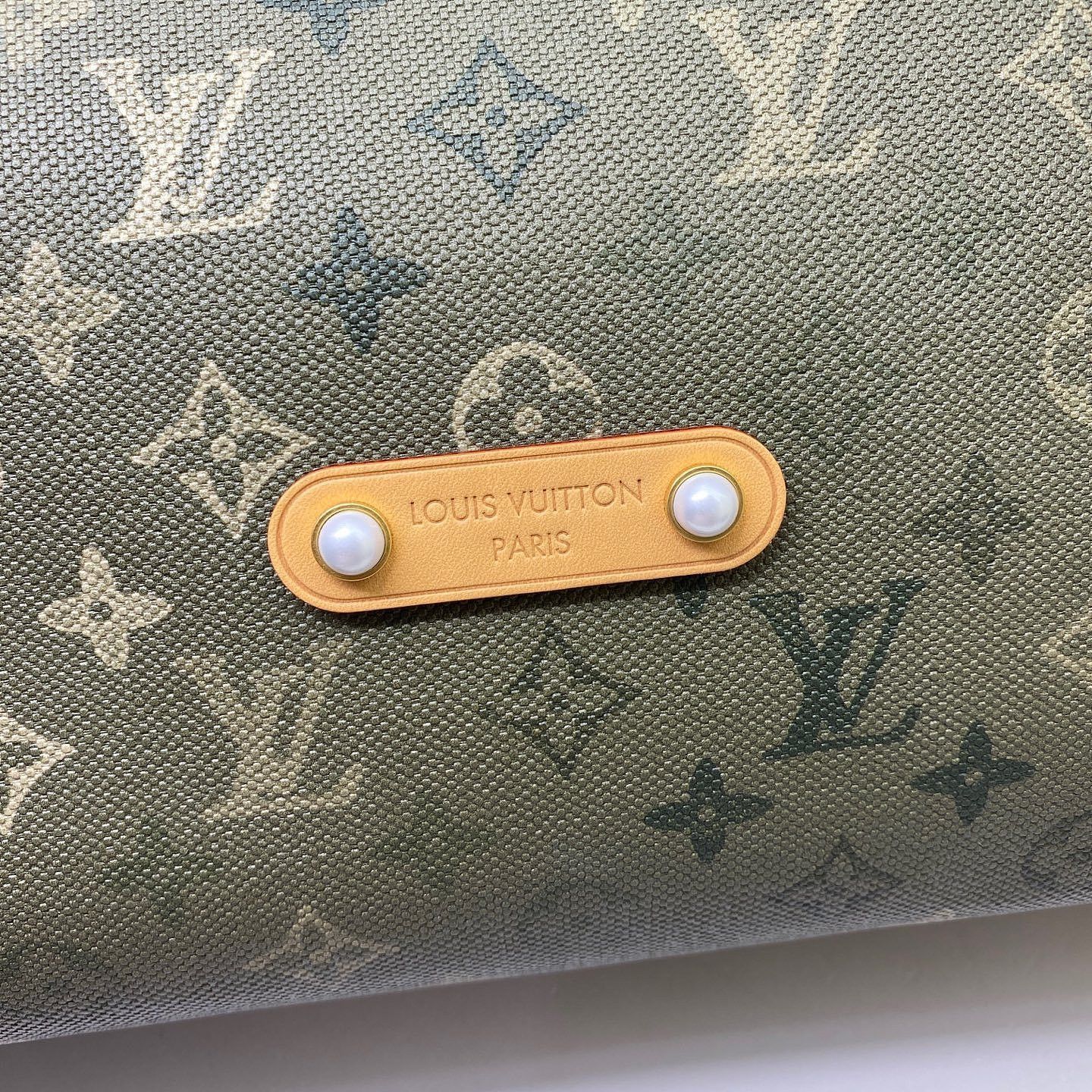 Louis Vuitton Louis Vuitton Monogram Vagabond Hobo Bag One Size Size ONE SIZE - 9 Thumbnail