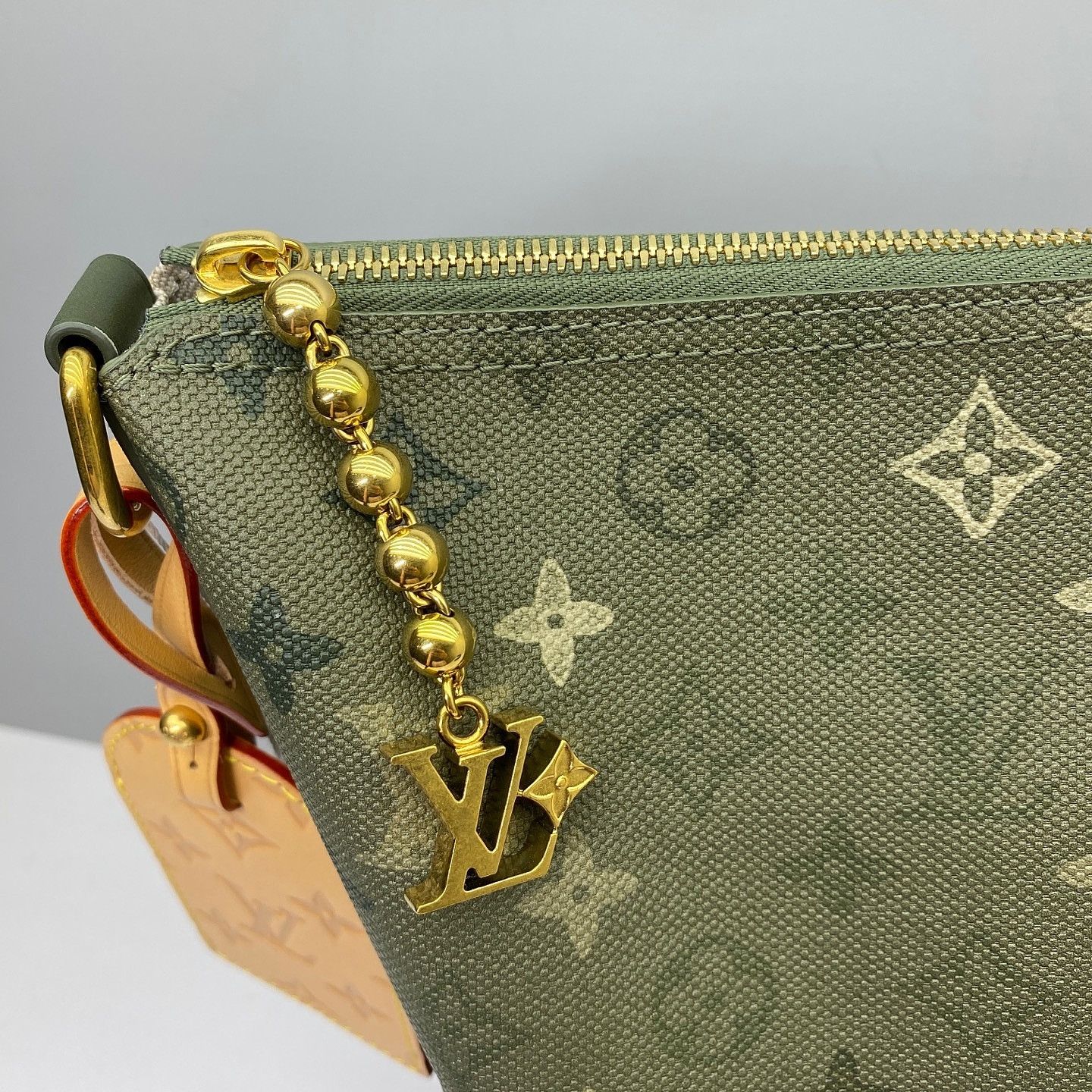 Louis Vuitton Louis Vuitton Monogram Vagabond Hobo Bag One Size Size ONE SIZE - 14 Thumbnail