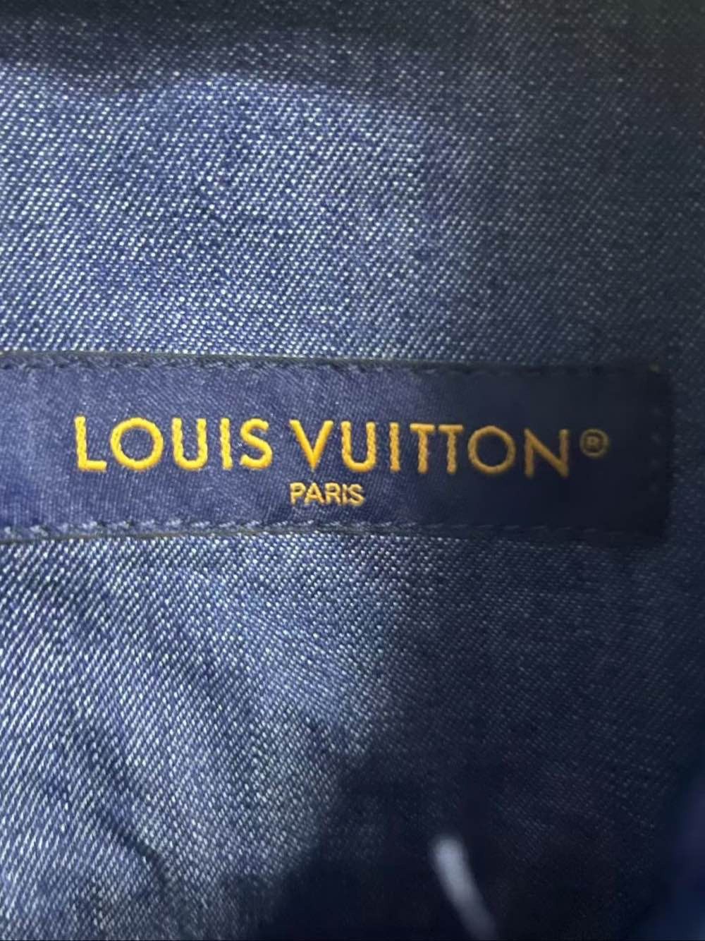 Louis Vuitton Louis Vuitton Monogram Denim Short Sleeve Shirt Size L Size US L / EU 52-54 / 3 - 3 Thumbnail