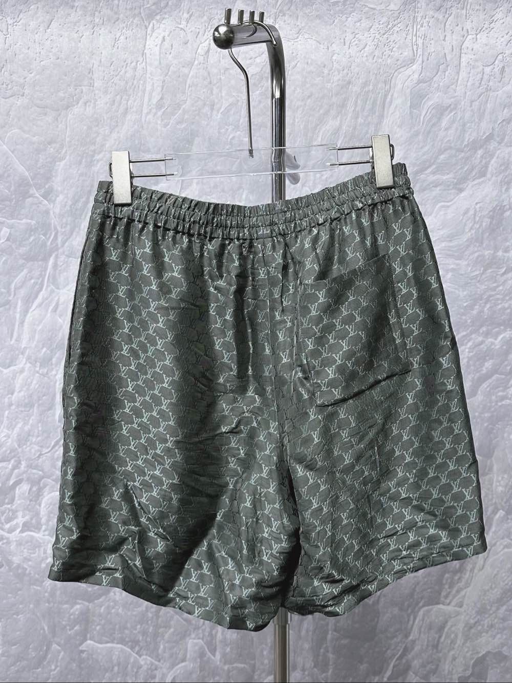 Louis Vuitton Louis Vuitton Monogram Jacquard Shorts Size 46 Size US 30 / EU 46 - 2 Thumbnail