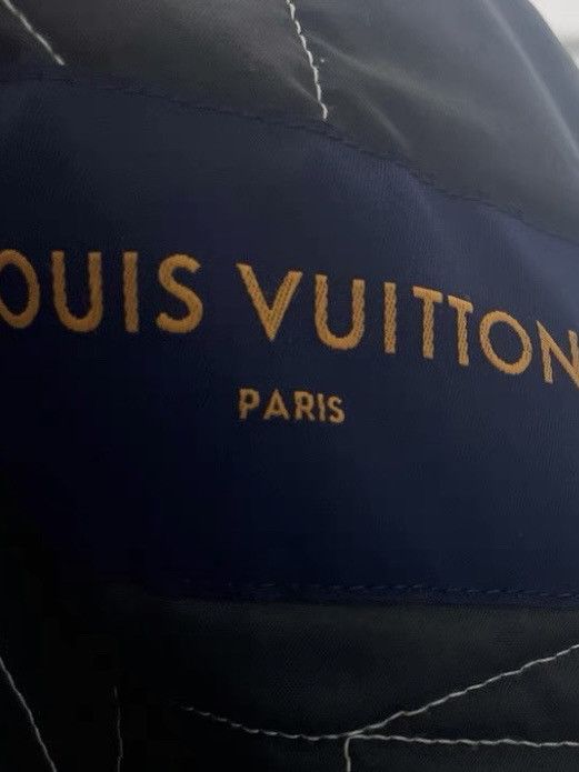 Louis Vuitton Louis Vuitton Houndstooth Logo Hoodie Jacket Size S Size US S / EU 44-46 / 1 - 3 Thumbnail