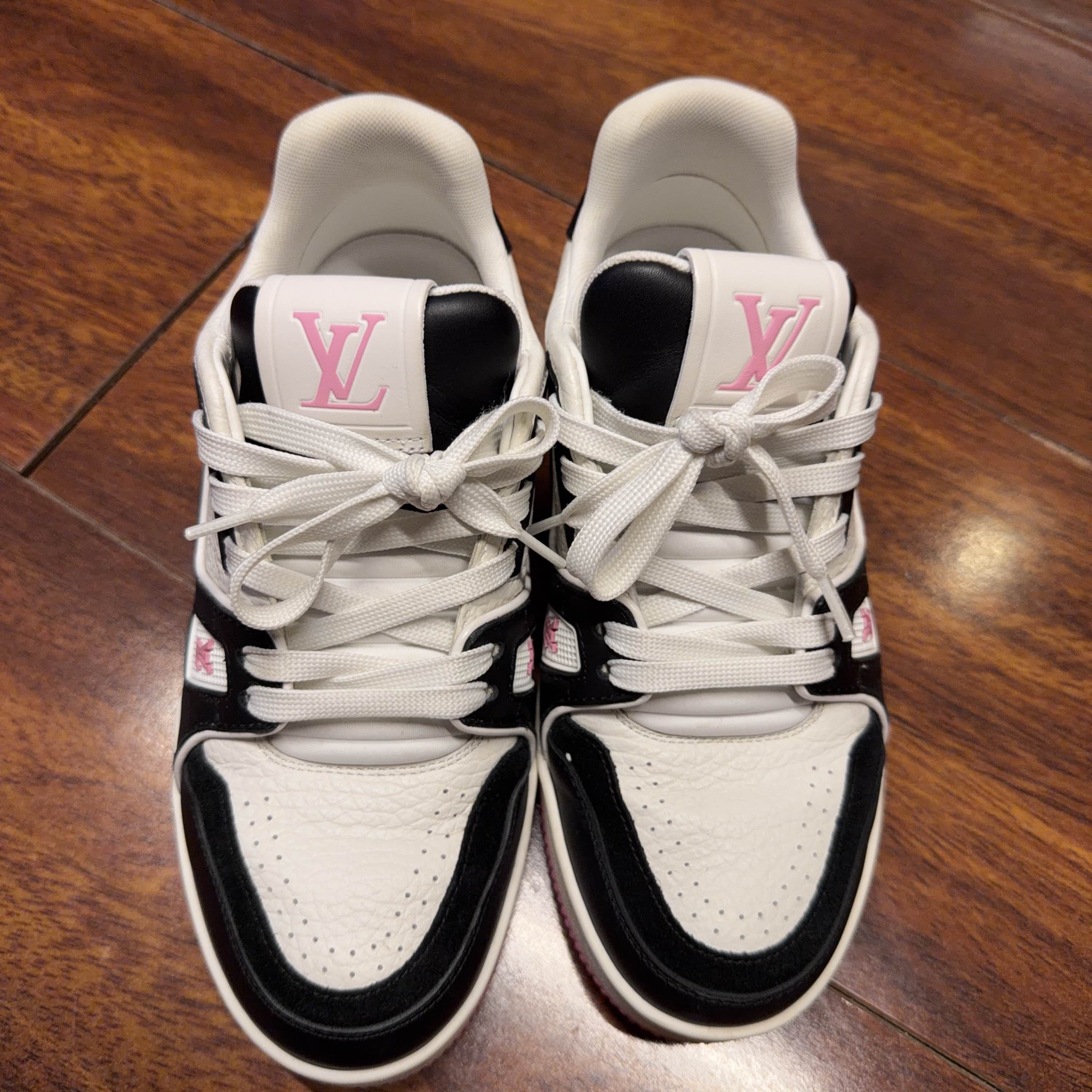 Louis Vuitton Louis Vuitton Trainer Sneakers Size 36.5 Size US 6.5 / IT 36.5 - 2 Thumbnail
