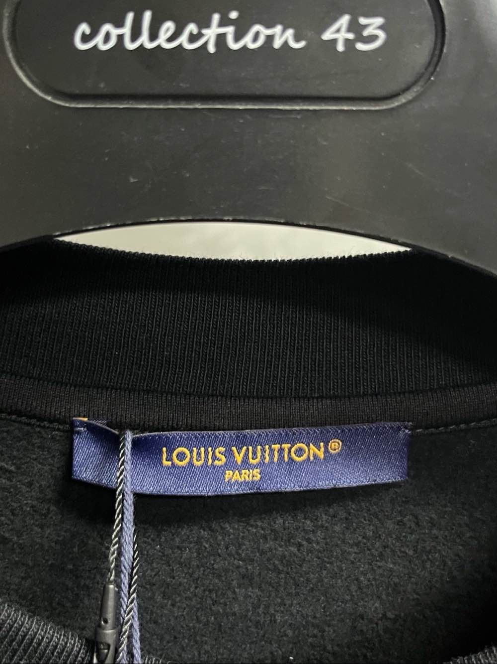 Louis Vuitton Louis Vuitton Logo Embroidery Sweatshirt Size XXL Size US XXL / EU 58 / 5 - 3 Thumbnail