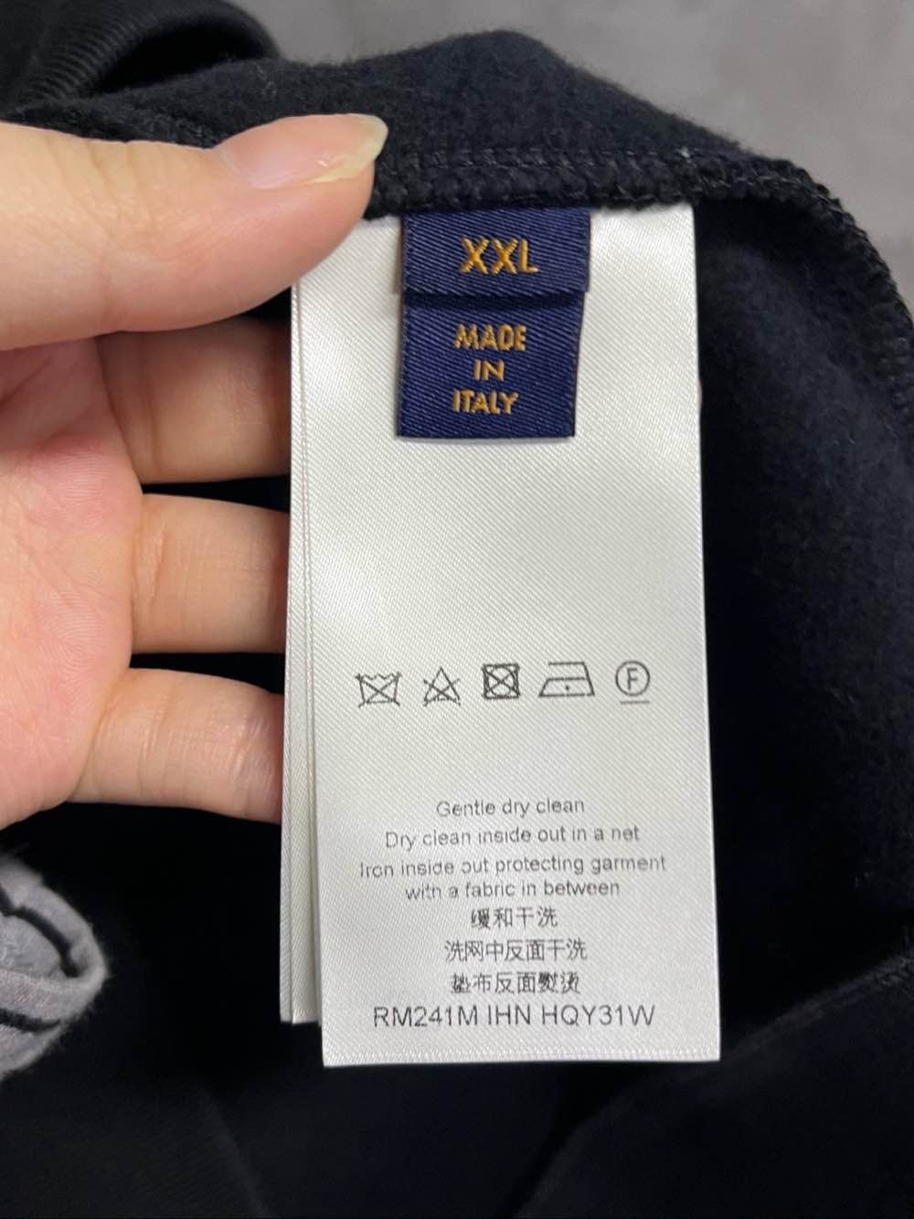 Louis Vuitton Louis Vuitton Logo Embroidery Sweatshirt Size XXL Size US XXL / EU 58 / 5 - 4 Thumbnail