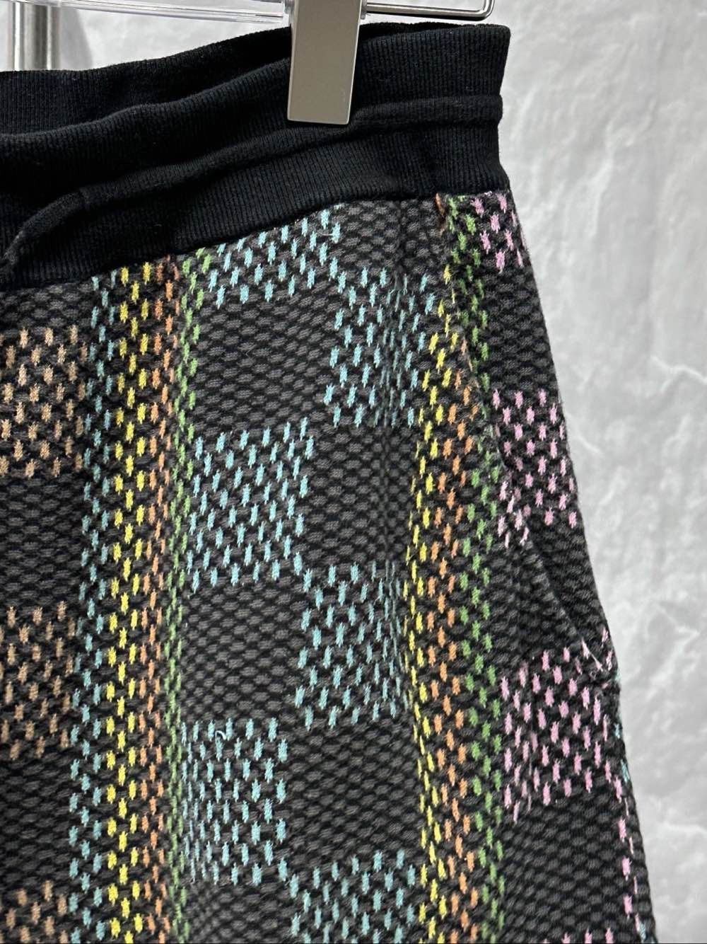 Louis Vuitton Louis Vuitton Multicolor Damier Shorts Size M Size US 32 / EU 48 - 7 Thumbnail