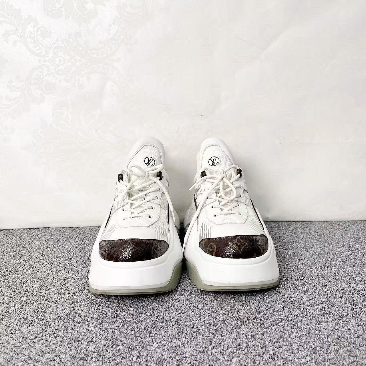 Louis Vuitton Louis Vuitton Archlight 2.0 Monogram Sneakers Size 10 Size US 10 / EU 43 - 2 Thumbnail