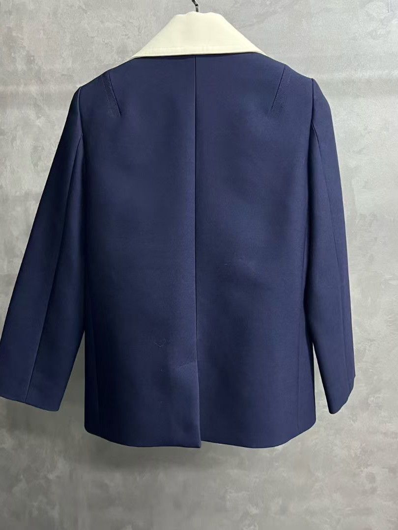 Louis Vuitton Louis Vuitton Contrast Collar Double Breasted Jacket 34 Size XS / US 0-2 / IT 36-38 - 2 Thumbnail