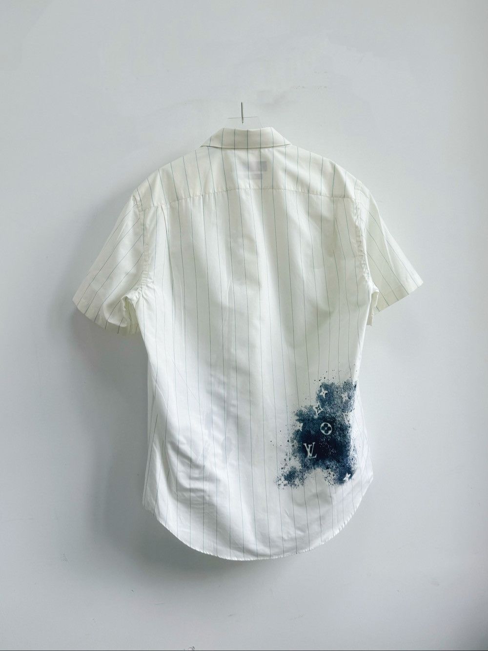 Louis Vuitton Louis Vuitton Stripe Logo Splatter Short Sleeve Shirt M Size US M / EU 48-50 / 2 - 2 Thumbnail
