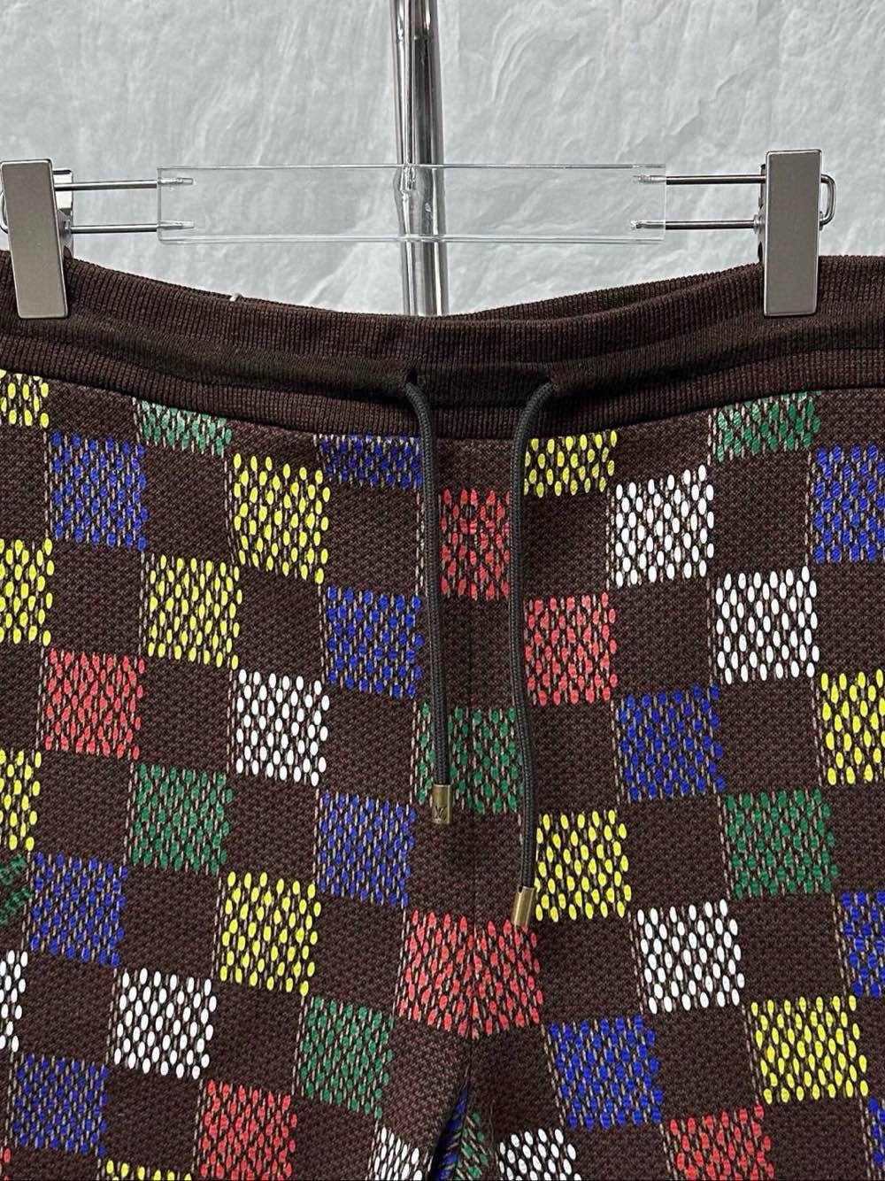 Louis Vuitton Louis Vuitton Damier Knitted Shorts Size XL Size US 36 / EU 52 - 8 Thumbnail