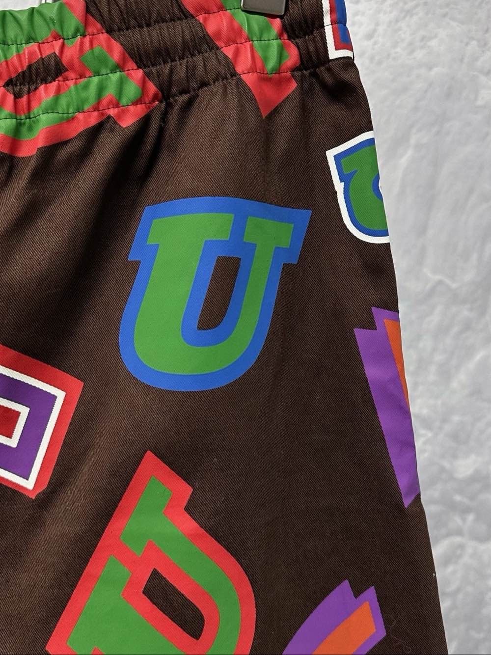 Louis Vuitton Louis Vuitton x NBA Letter Print Shorts Size S Size US 30 / EU 46 - 6 Thumbnail