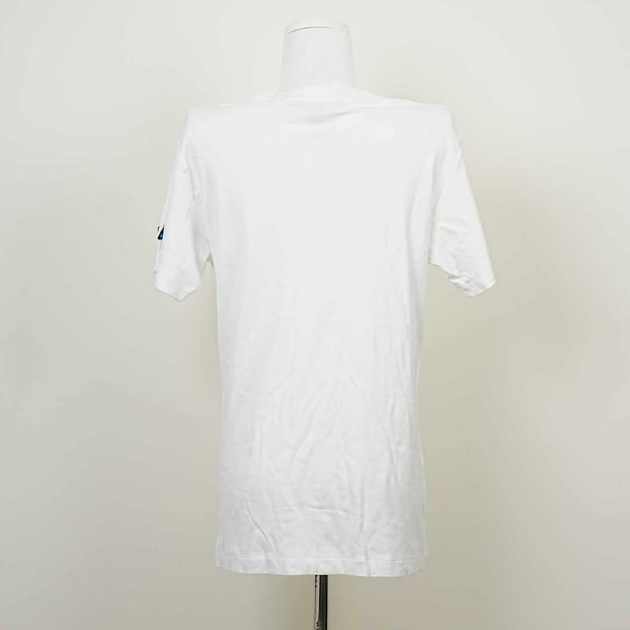Louis Vuitton Louis Vuitton Patch Pocket T-Shirt Size M Size US M / EU 48-50 / 2 - 2 Thumbnail