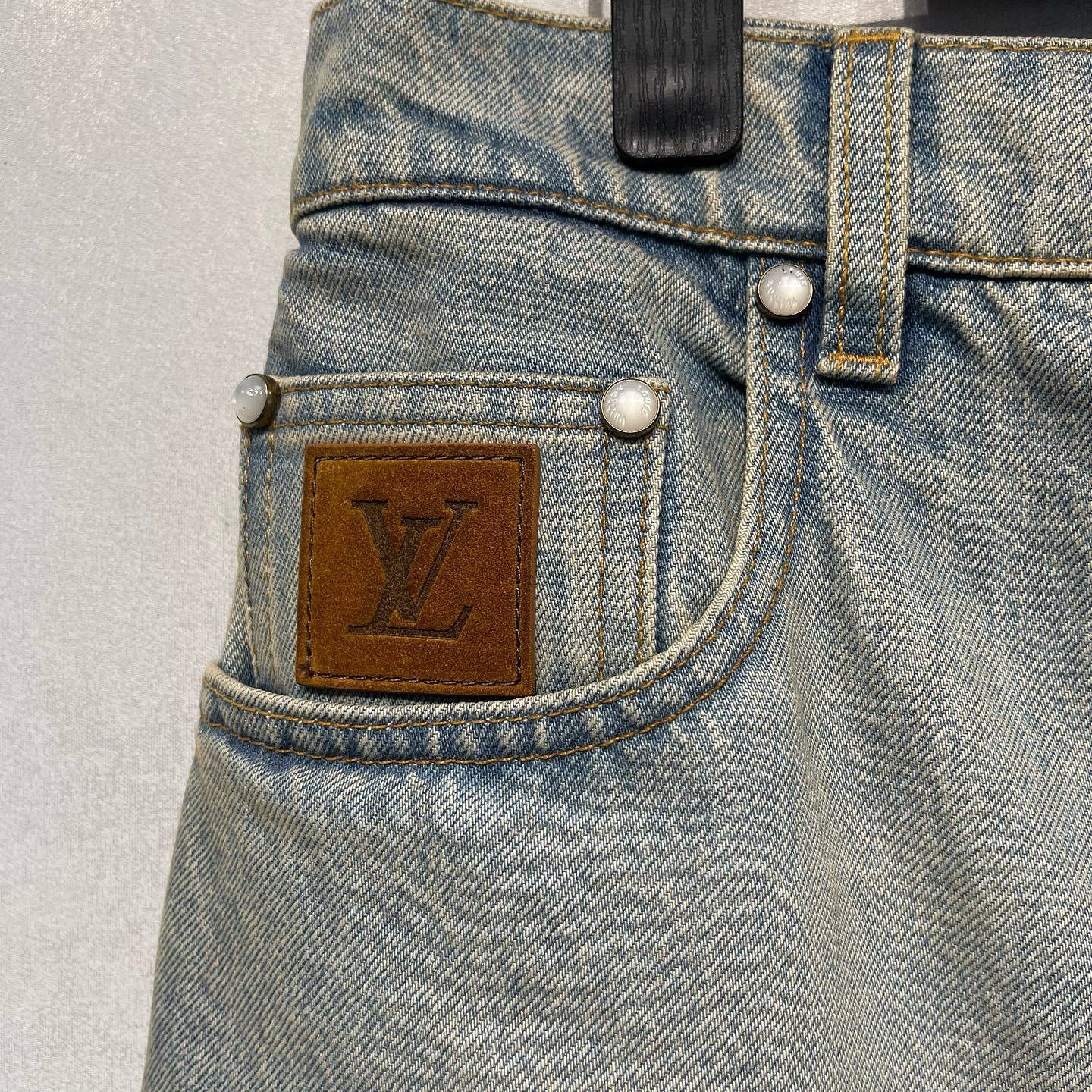 Louis Vuitton Louis Vuitton Staples Edition Denim Jeans Size 32 Size US 32 / EU 48 - 8 Thumbnail