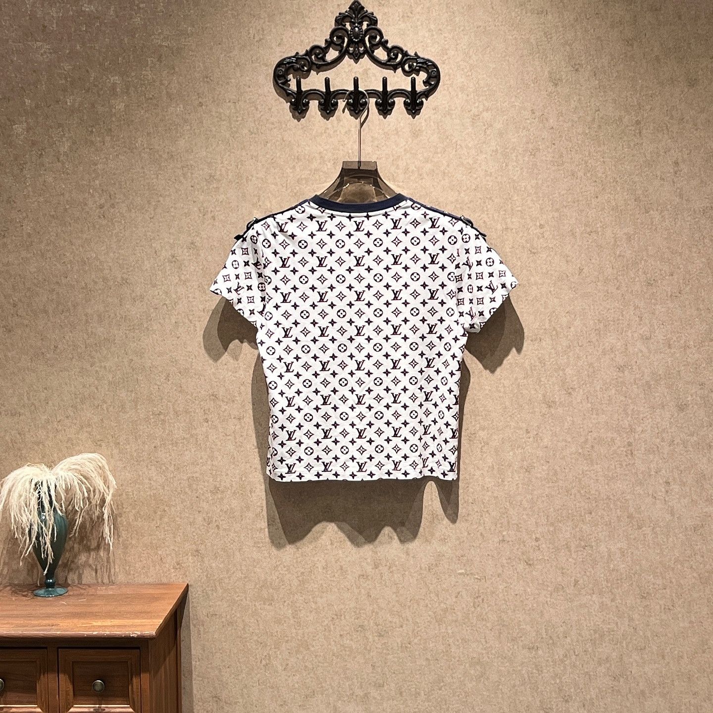 Louis Vuitton Louis Vuitton Monogram Short Sleeve T-Shirt Size S Size S / US 4 / IT 40 - 2 Thumbnail