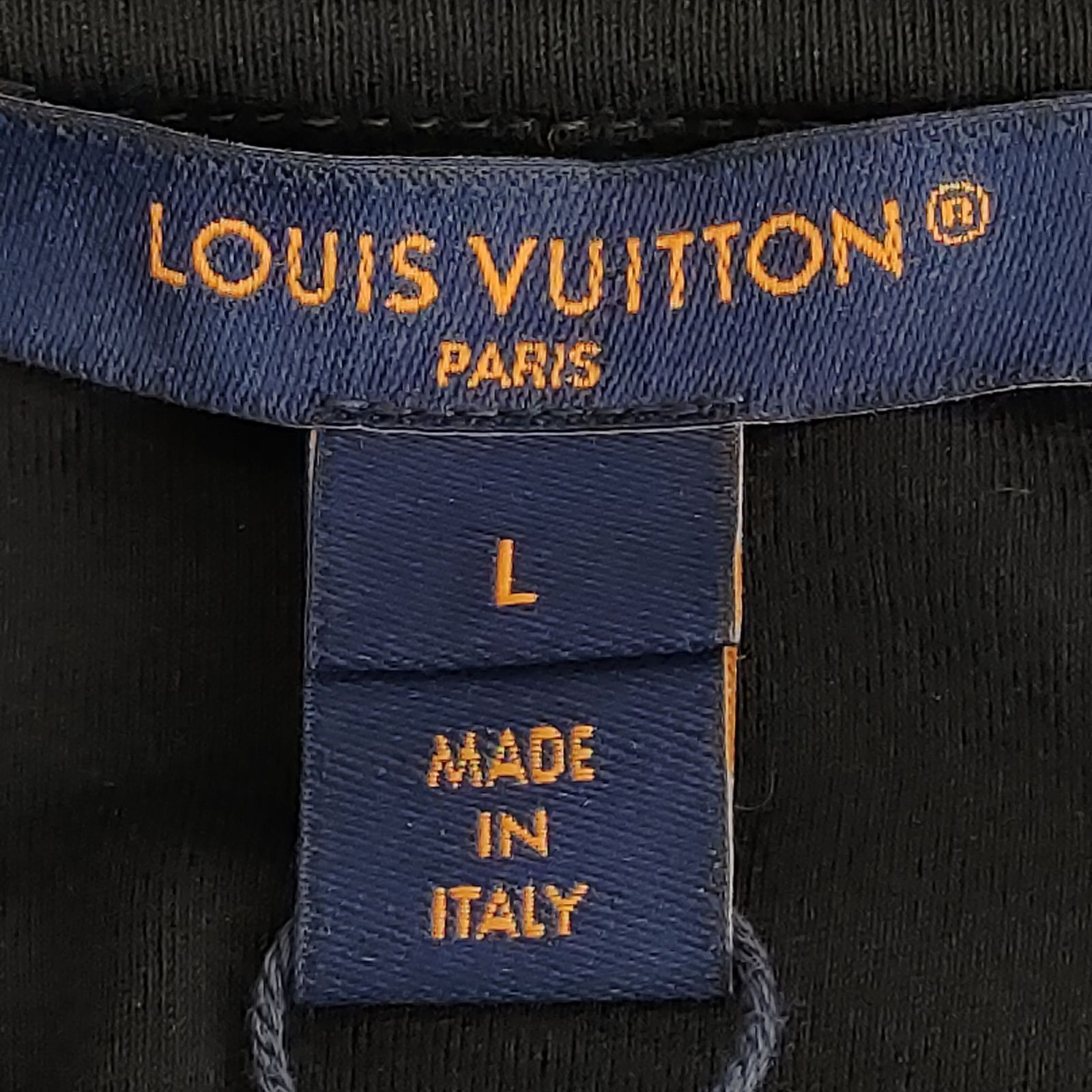 Louis Vuitton Louis Vuitton Heart Patch Chain T-Shirt Size L Size L / US 10 / IT 46 - 3 Thumbnail