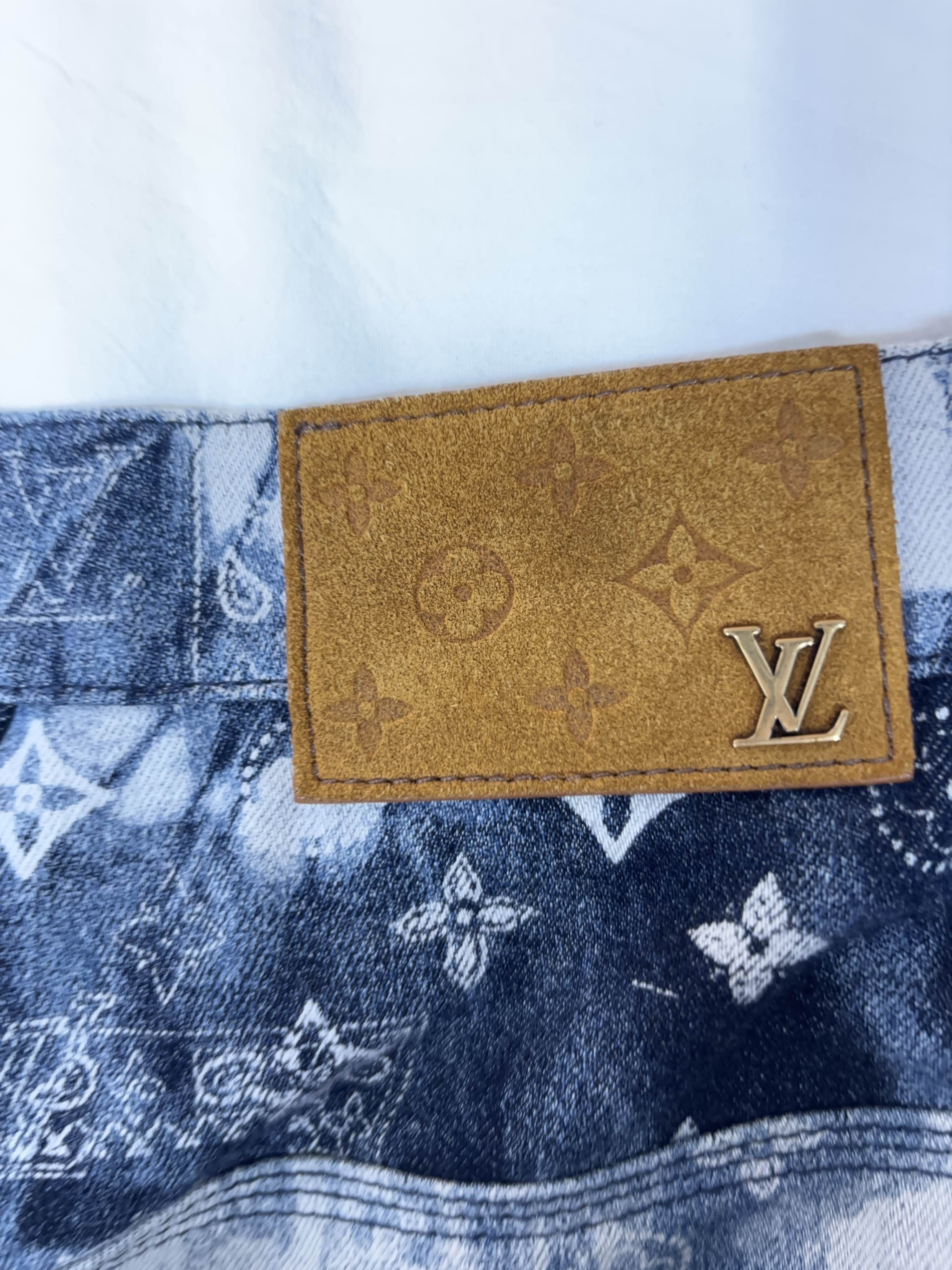Louis Vuitton Louis Vuitton Monogram Bandana Denim Shorts Size 31 Size US 31 - 8 Thumbnail
