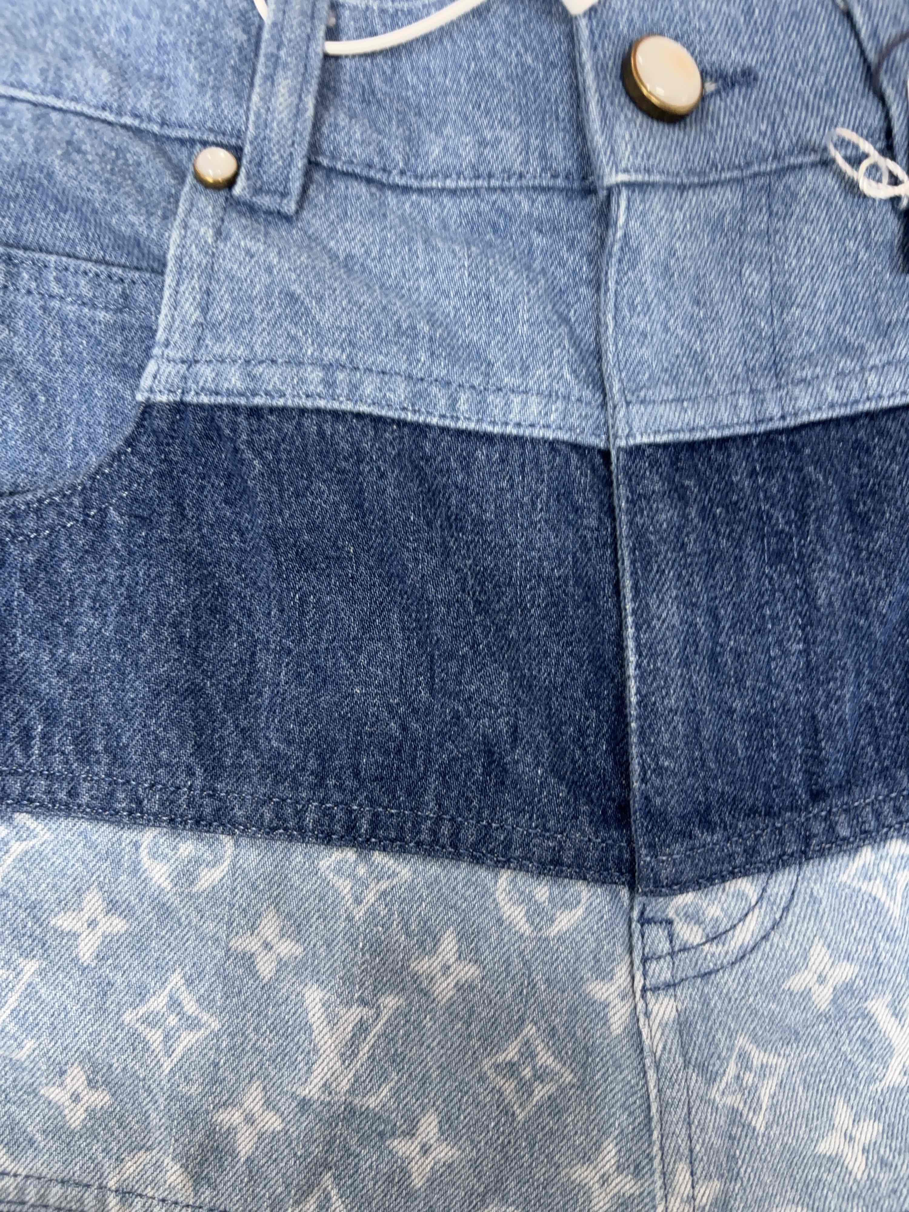 Louis Vuitton Louis Vuitton Monogram Panel Shorts Size 29 Size US 29 - 8 Thumbnail