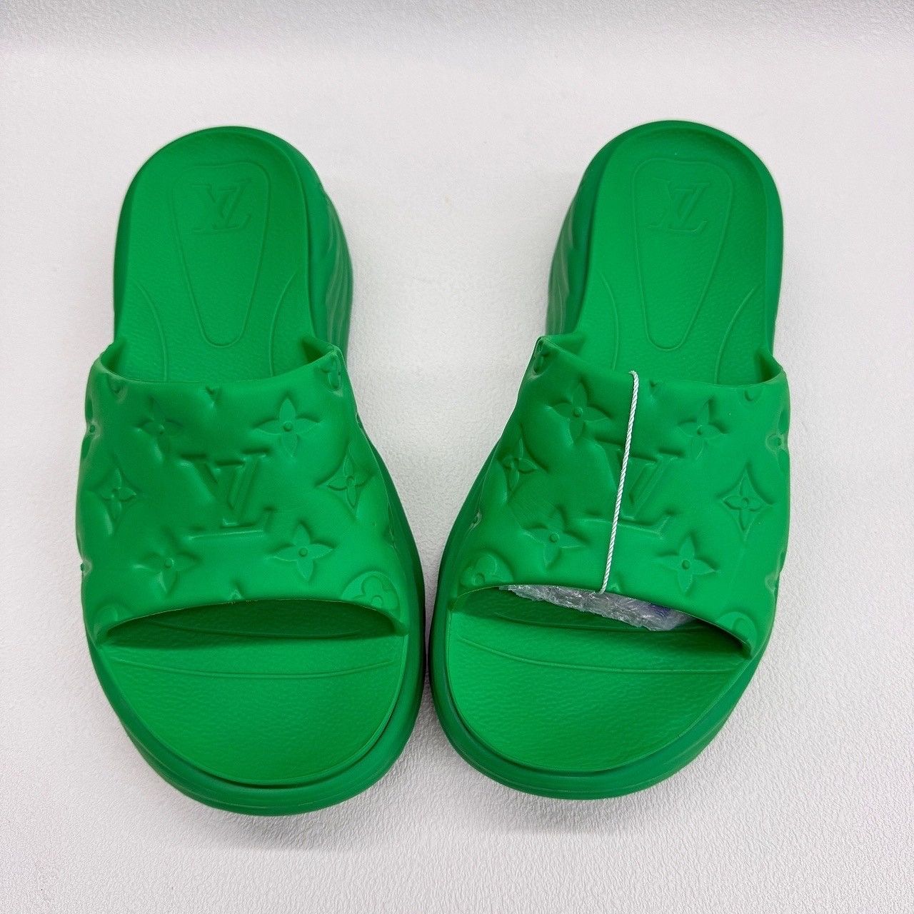 Louis Vuitton Louis Vuitton Embossed Monogram Platform Sandals Size 38 Size US 8 / IT 38 - 10 Thumbnail
