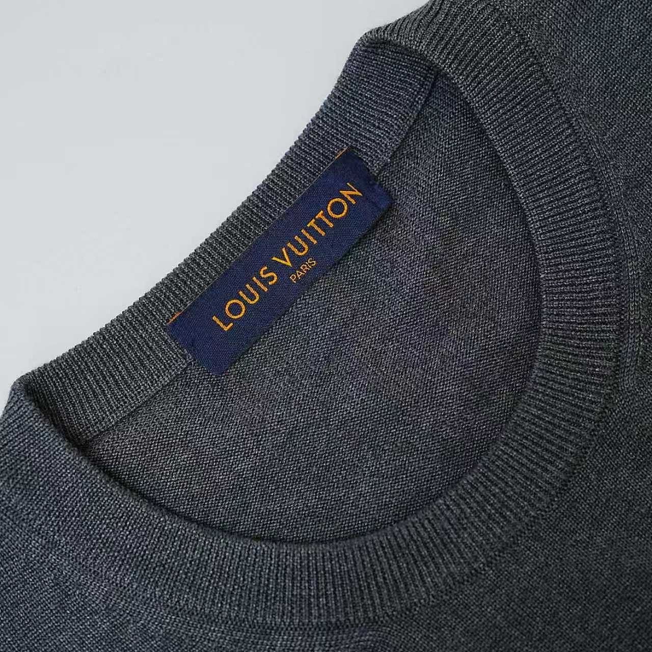 Louis Vuitton Louis Vuitton Wool Silk Elbow Patch Sweater Size XL Size US XL / EU 56 / 4 - 8 Thumbnail