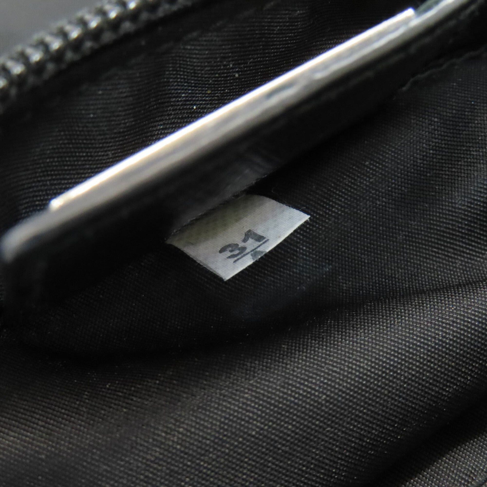 Prada Prada logo hardware shoulder bag, nylon, women's. Size ONE SIZE - 7 Thumbnail