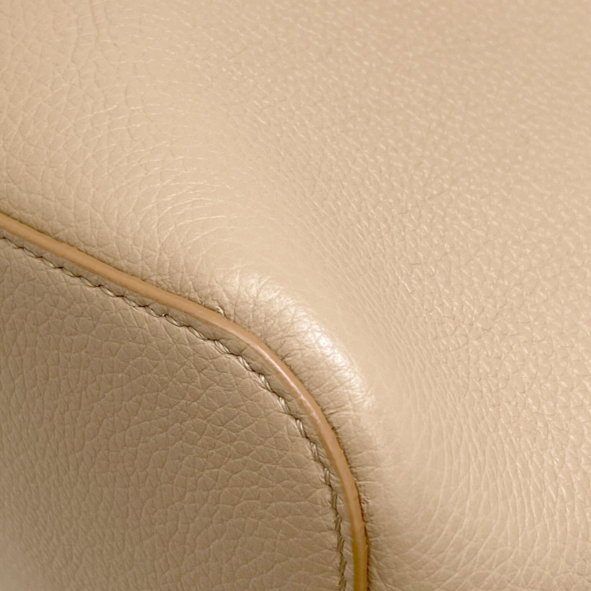 Loewe Loewe Pebble Bucket Mini 2-Way Handbag, Calfskin, Women's Size ONE SIZE - 13 Thumbnail