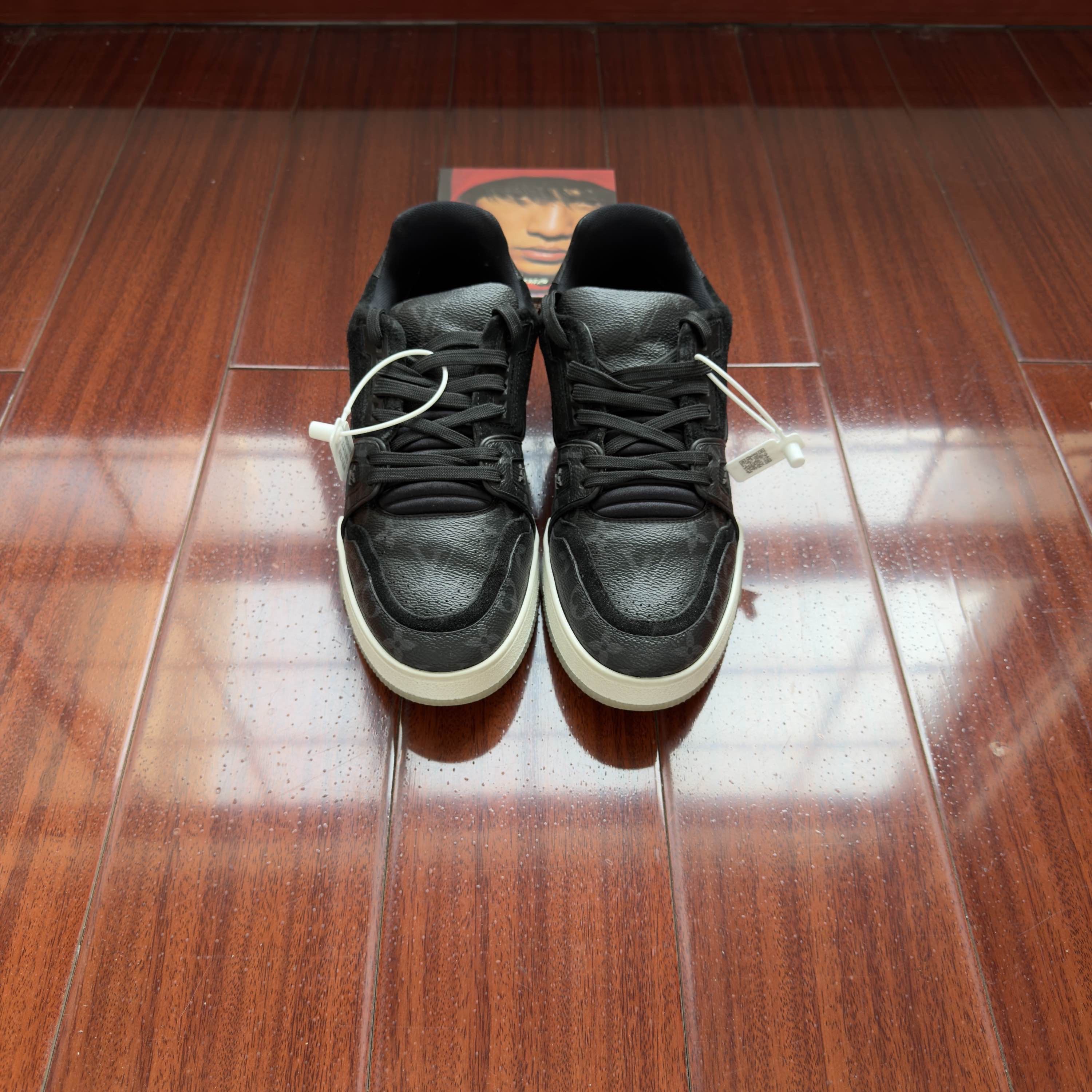 Louis Vuitton Louis Vuitton Monogram LV Trainer Sneakers Size 7 Size US 7 / EU 40 - 2 Thumbnail