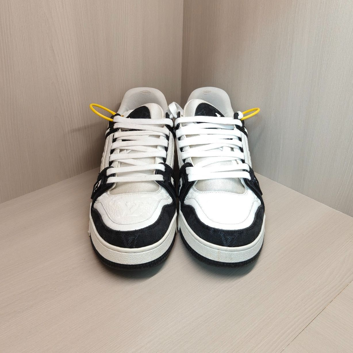 Louis Vuitton Louis Vuitton Trainer Low Top Sneakers Size 41 Size US 8 / EU 41 - 2 Thumbnail