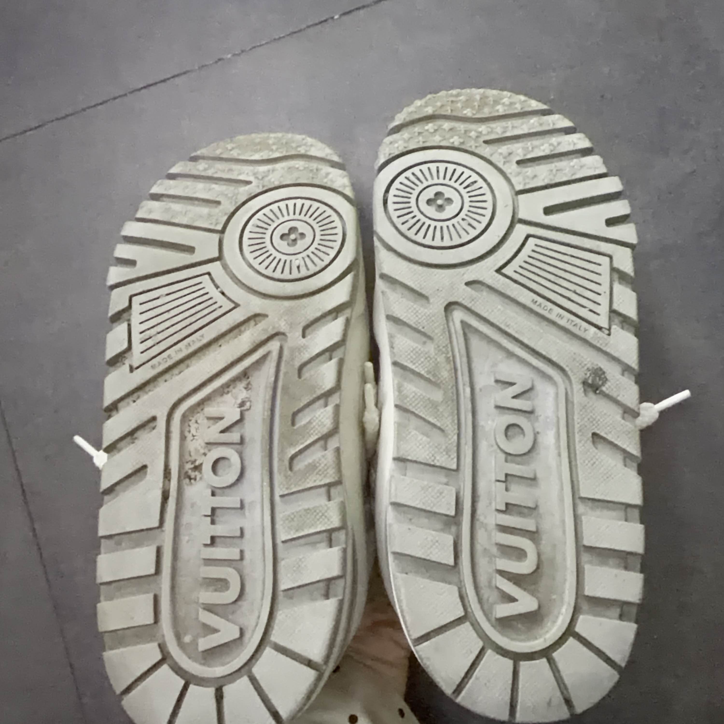 Louis Vuitton Louis Vuitton Trainer Maxi Low-Top Sneakers Size 9.5 Size US 9.5 / EU 42-43 - 4 Thumbnail