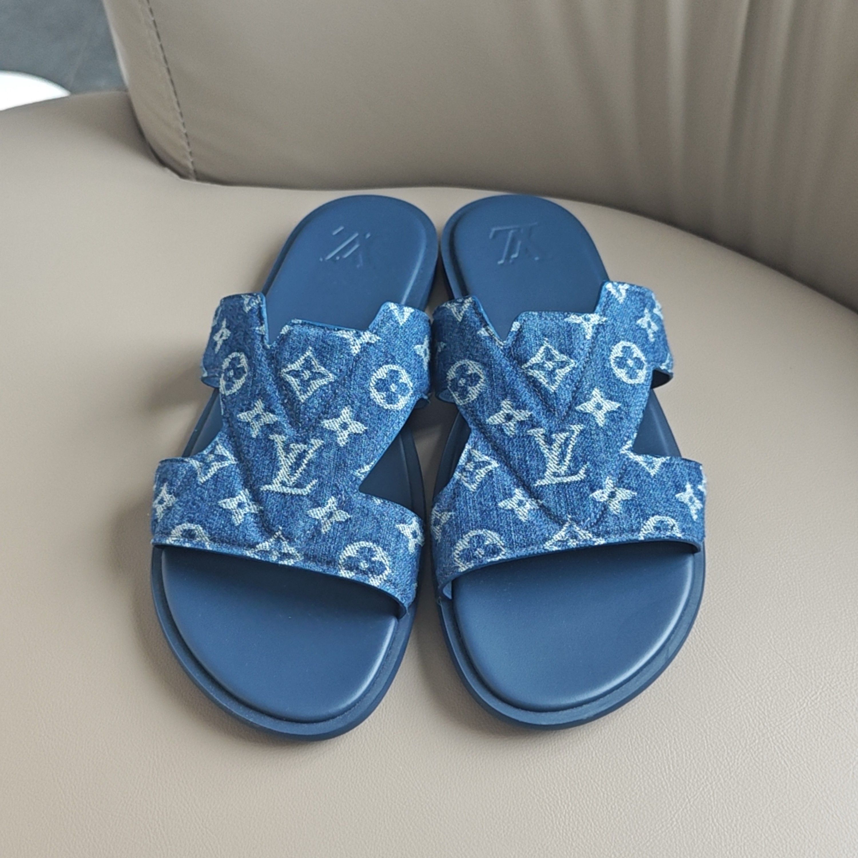 Louis Vuitton Louis Vuitton Monogram Denim Sandals Size 11 Size US 11 / EU 44 - 2 Thumbnail