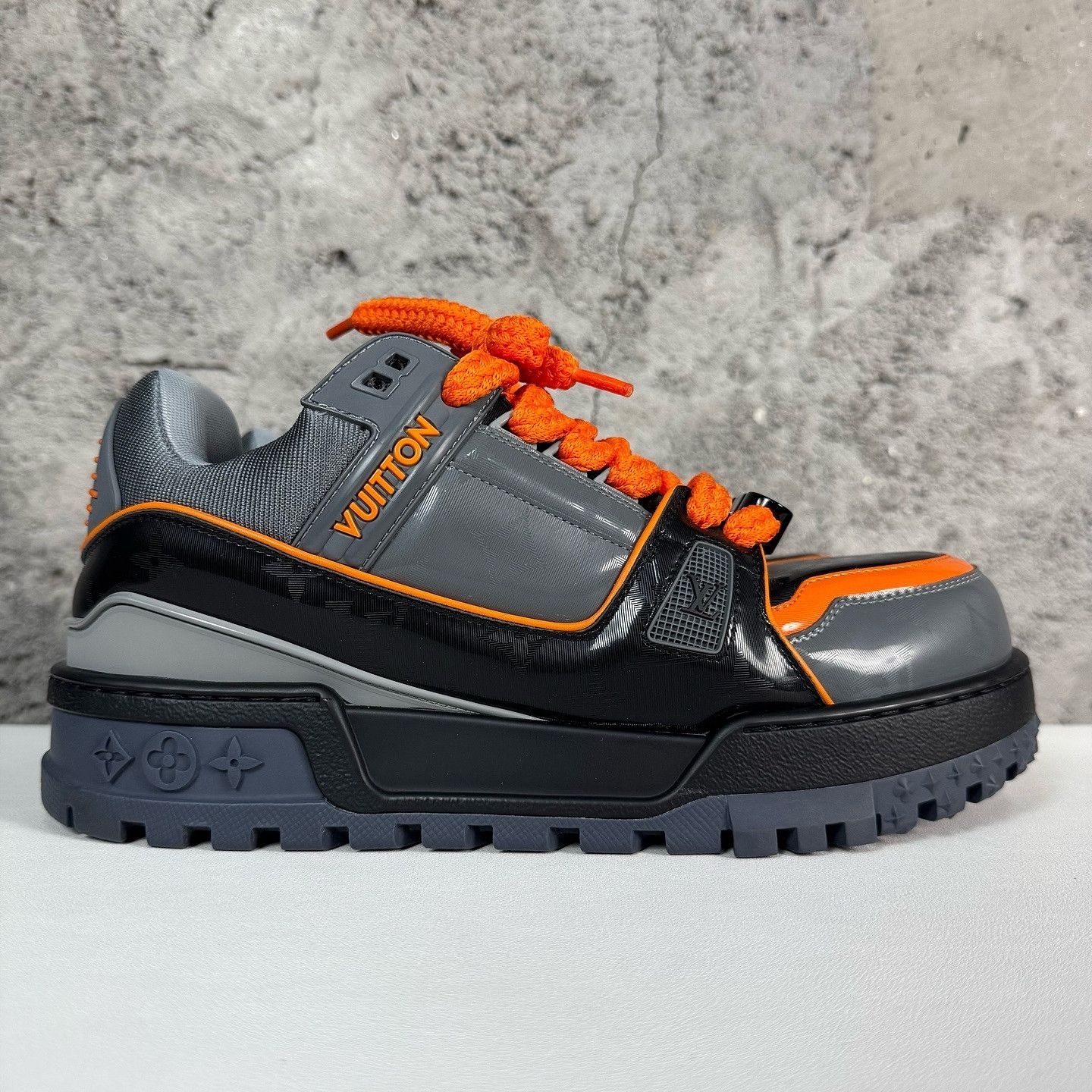 Louis Vuitton Louis Vuitton Trainer Maxi Sneakers Size 9 Size US 9 / EU 42 - 6 Thumbnail